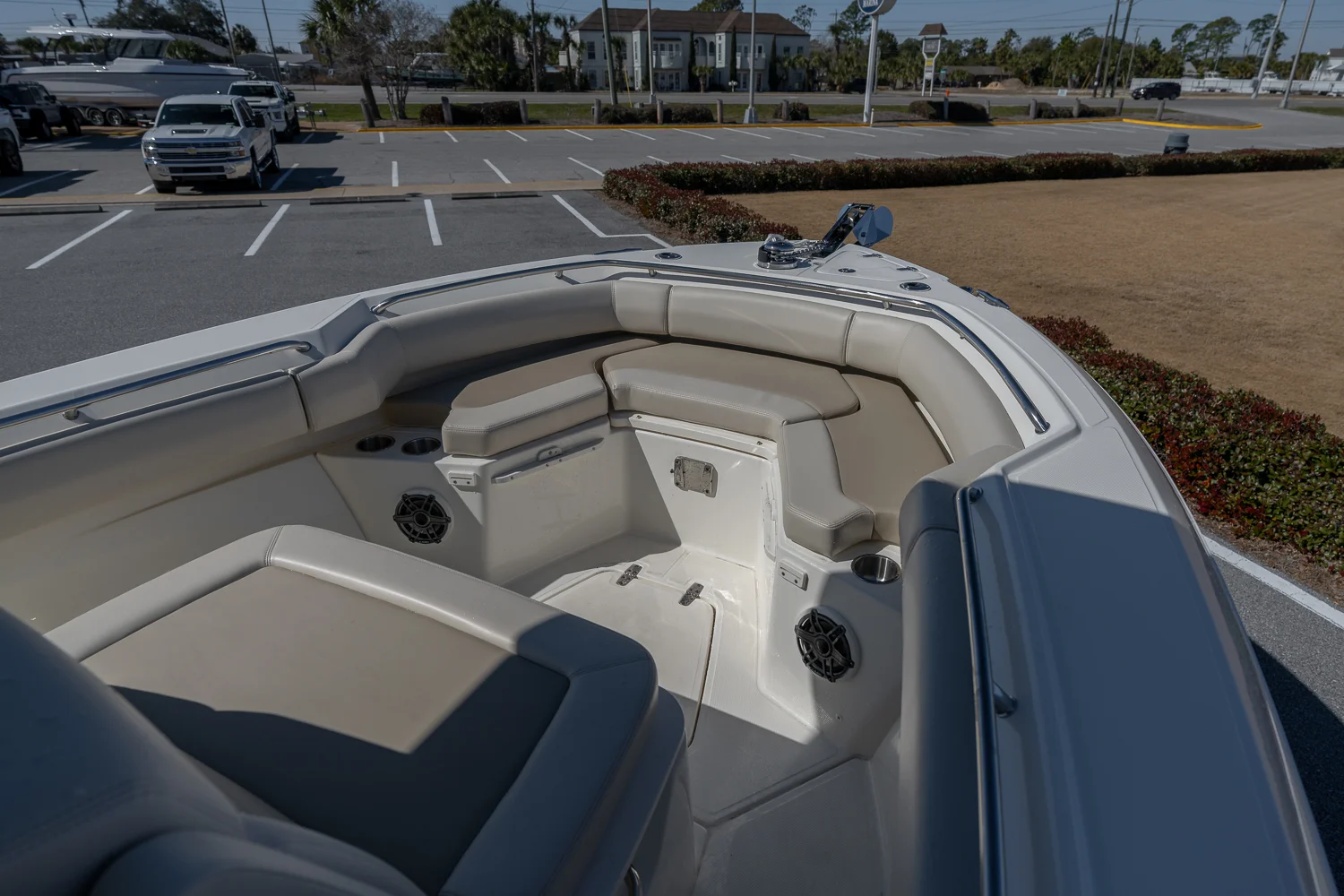 2025 Boston Whaler 250 Outrage Image Thumbnail #17
