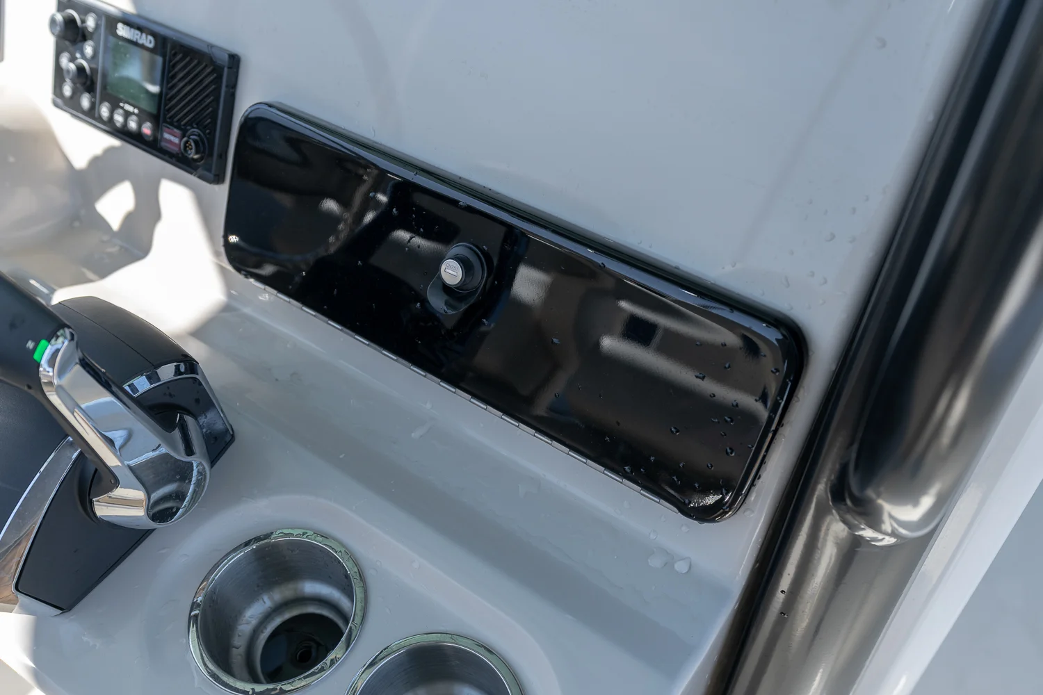 2025 Boston Whaler 250 Outrage Image Thumbnail #33