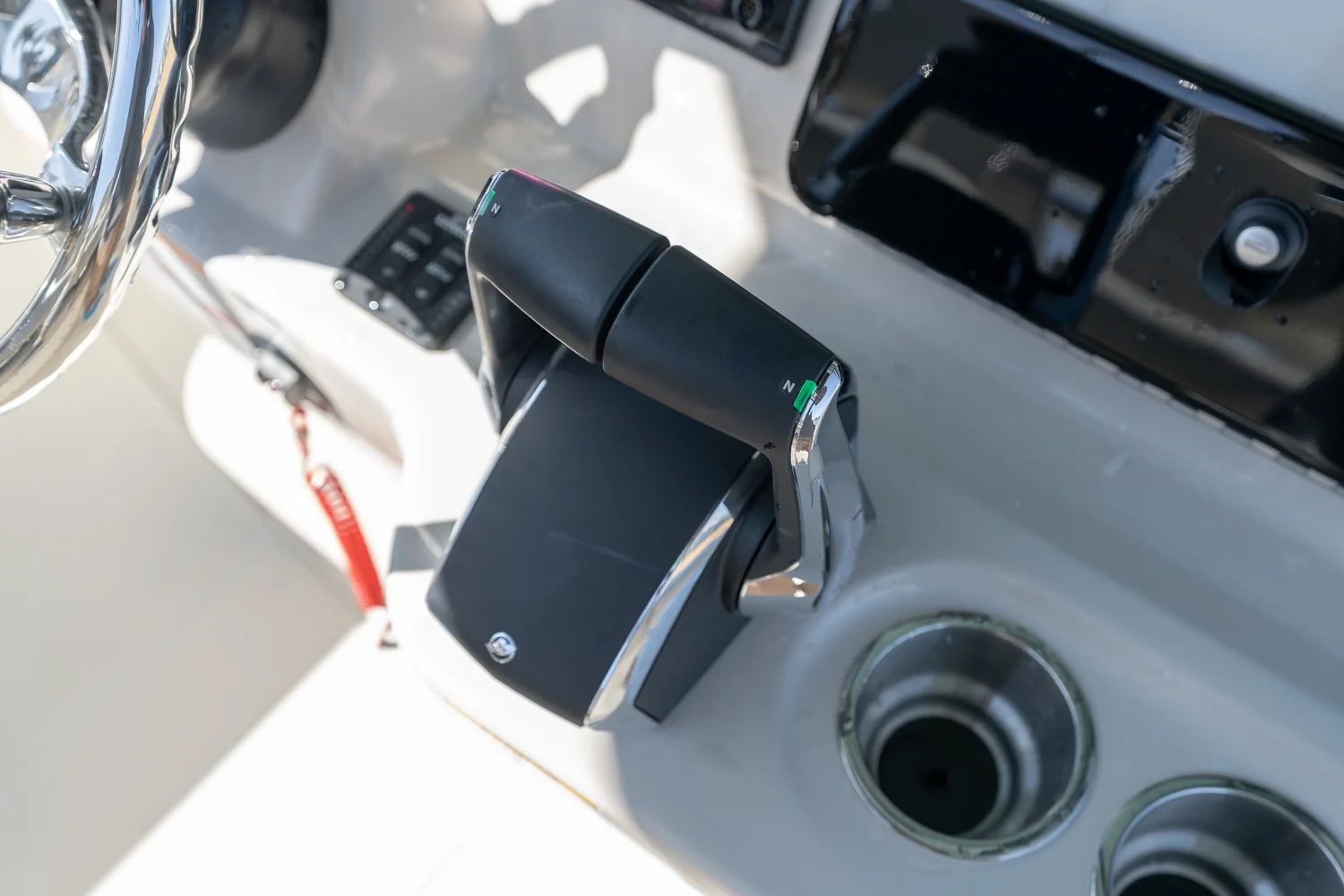 2025 Boston Whaler 250 Outrage Image Thumbnail #34