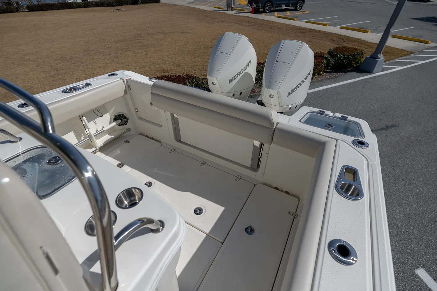 2025 Boston Whaler 250 Outrage Image Thumbnail #46