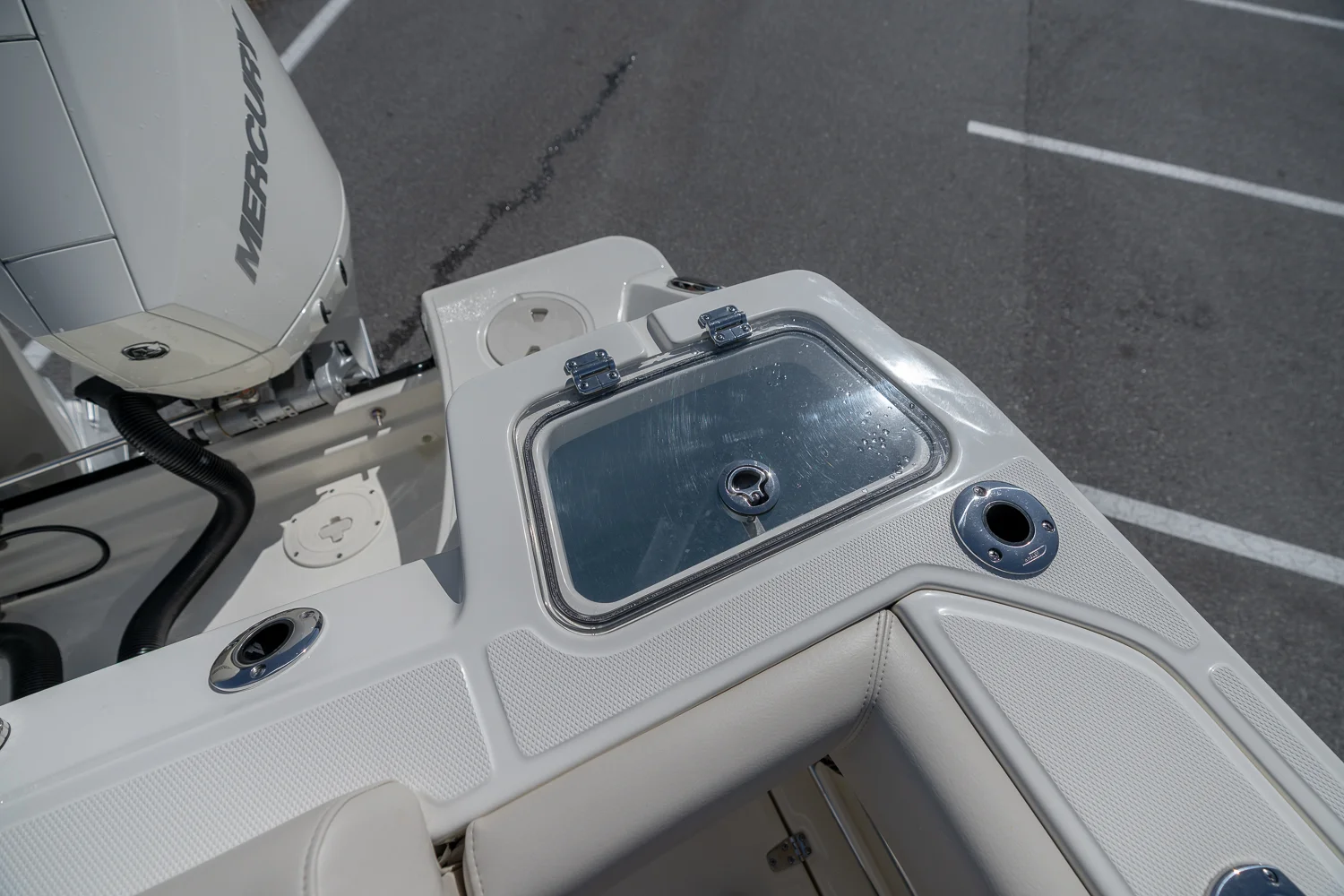 2025 Boston Whaler 250 Outrage Image Thumbnail #53