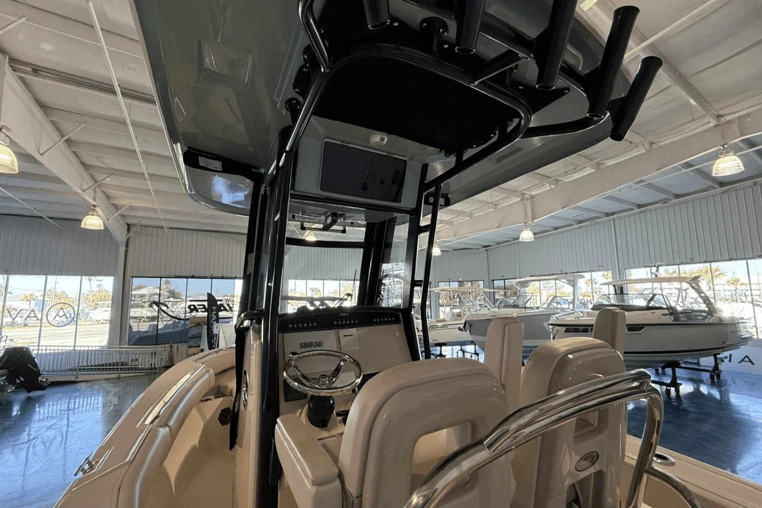 2025 Boston Whaler 250 Outrage Image Thumbnail #6