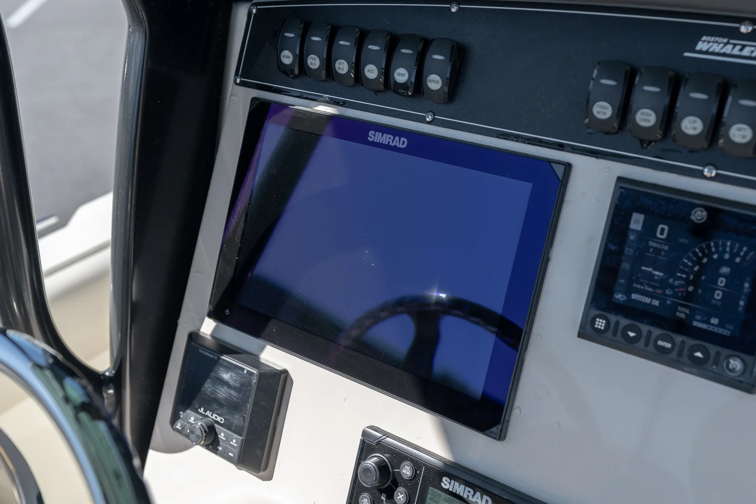 2025 Boston Whaler 250 Outrage Image Thumbnail #30