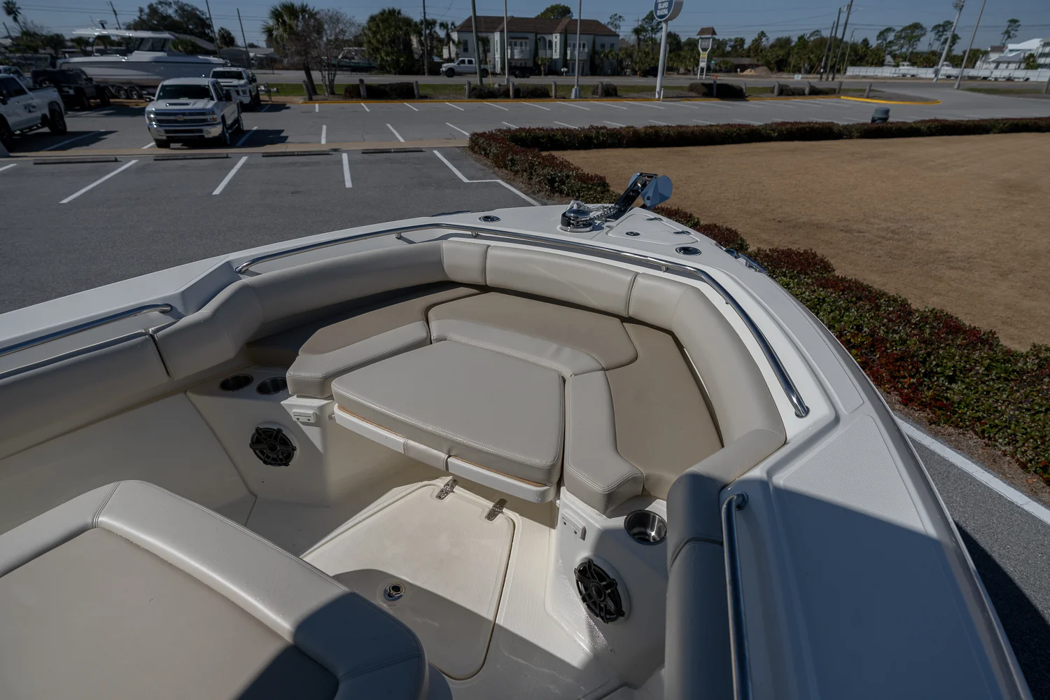 2025 Boston Whaler 250 Outrage Image Thumbnail #15