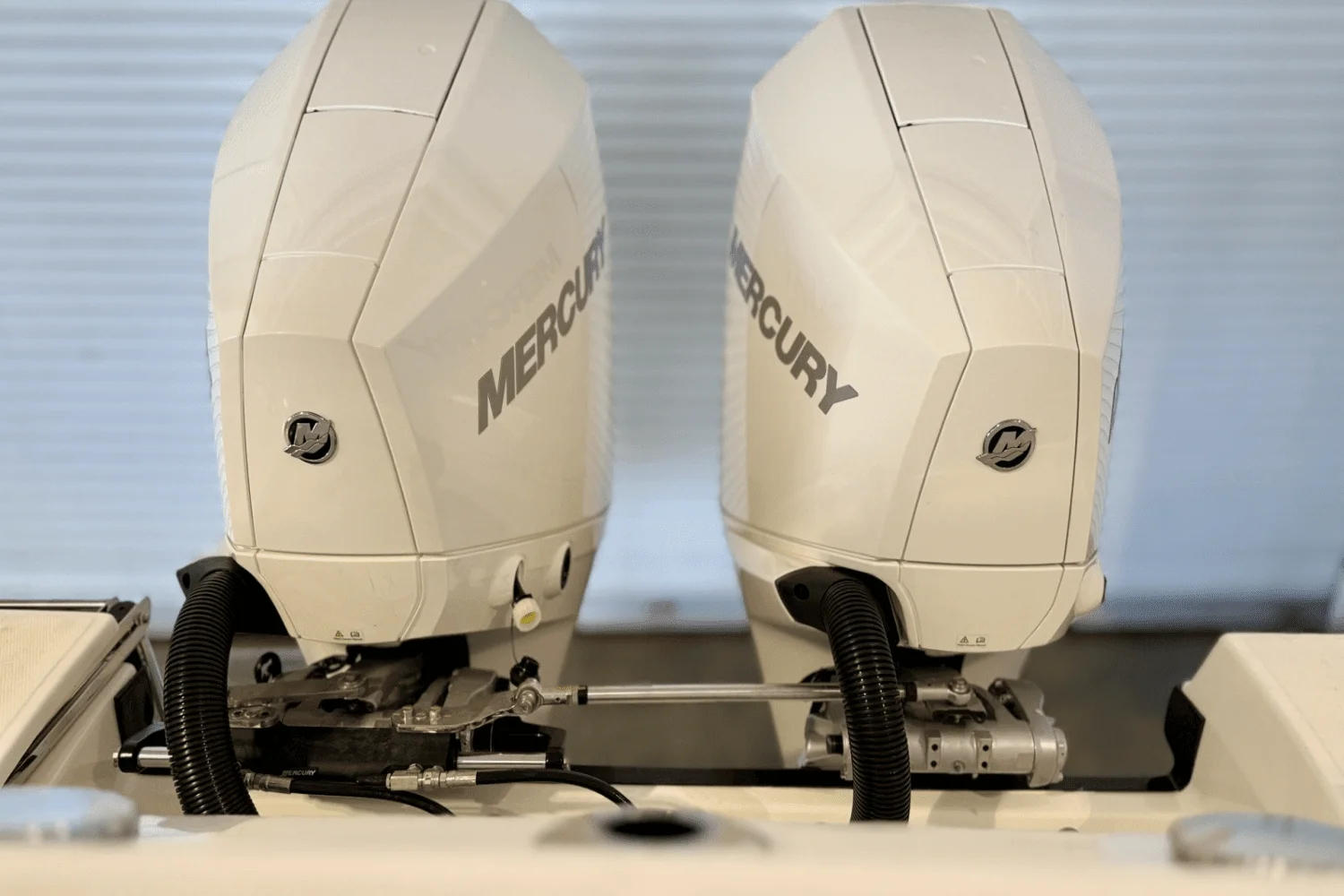 2025 Boston Whaler 250 Outrage Image Thumbnail #4