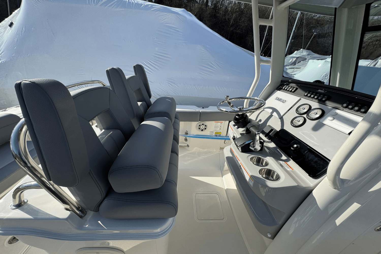 2025 Boston Whaler 250 Outrage Image Thumbnail #22