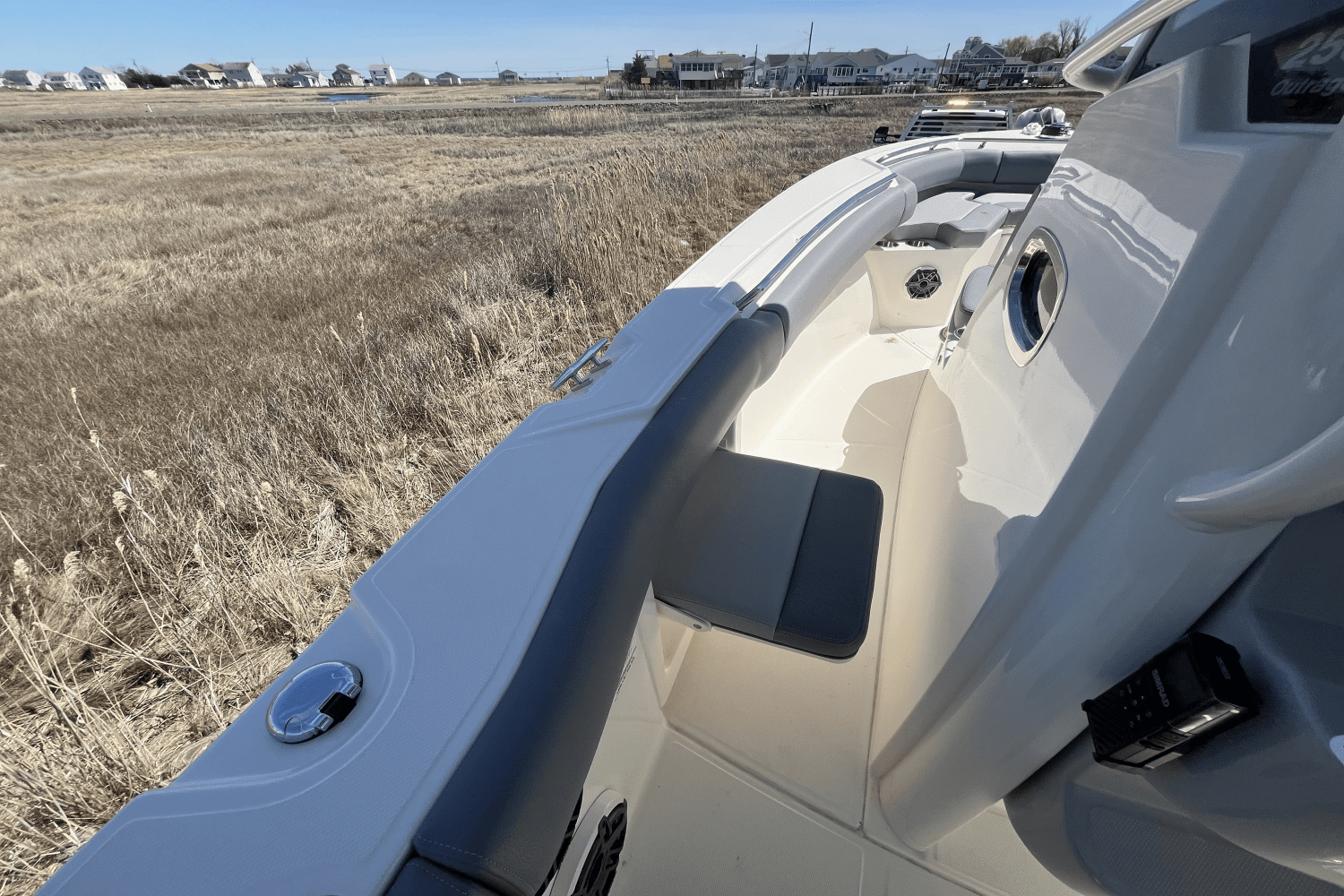 2025 Boston Whaler 250 Outrage Image Thumbnail #14