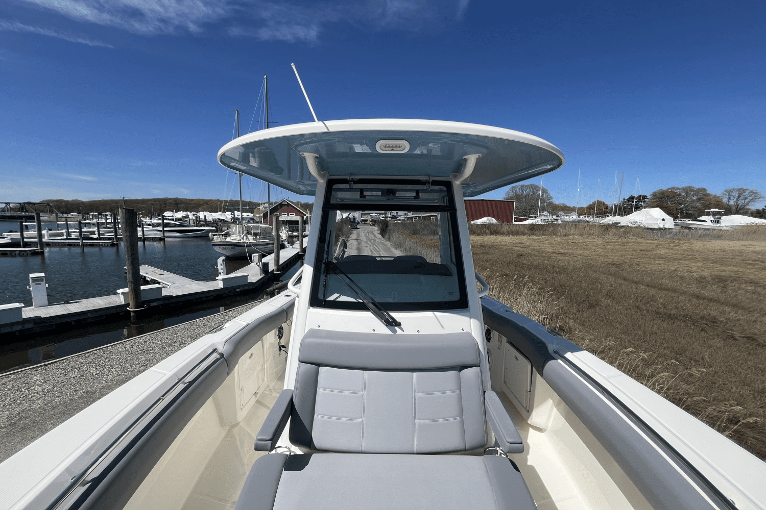 2025 Boston Whaler 250 Outrage Image Thumbnail #17