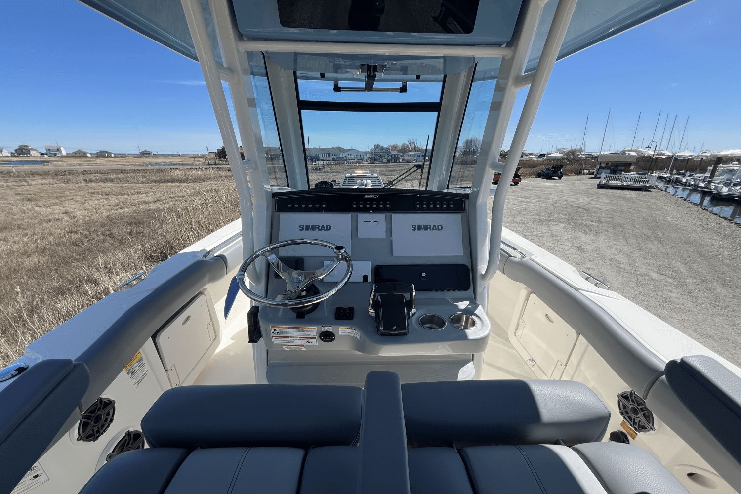 2025 Boston Whaler 250 Outrage Image Thumbnail #6