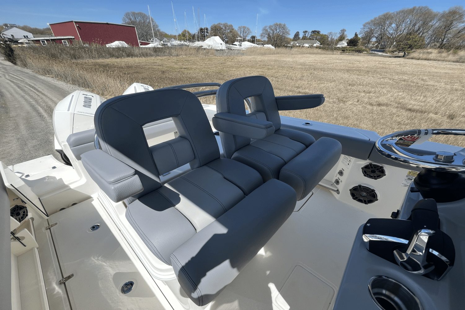 2025 Boston Whaler 250 Outrage Image Thumbnail #7