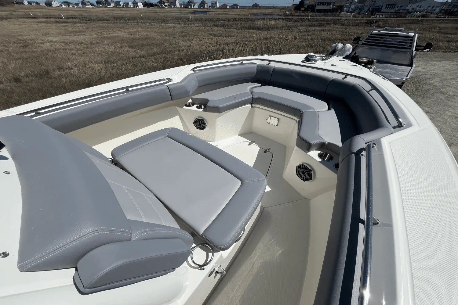2025 Boston Whaler 250 Outrage Image Thumbnail #16
