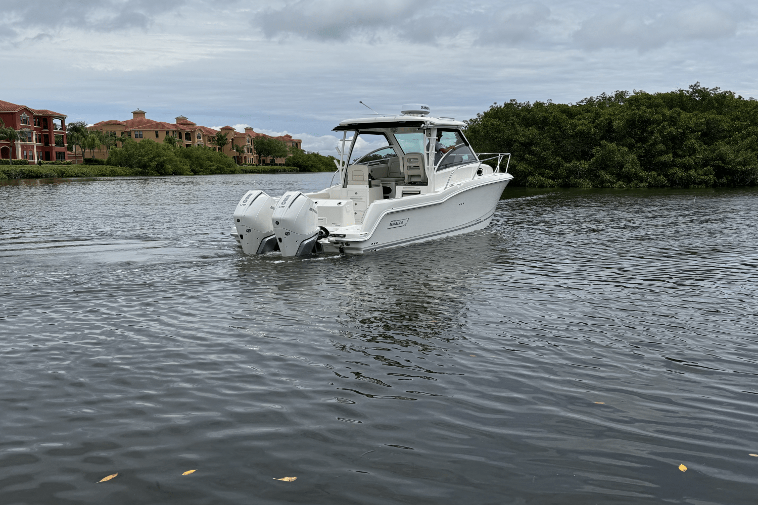2025 Boston Whaler 285 Conquest Image Thumbnail #3