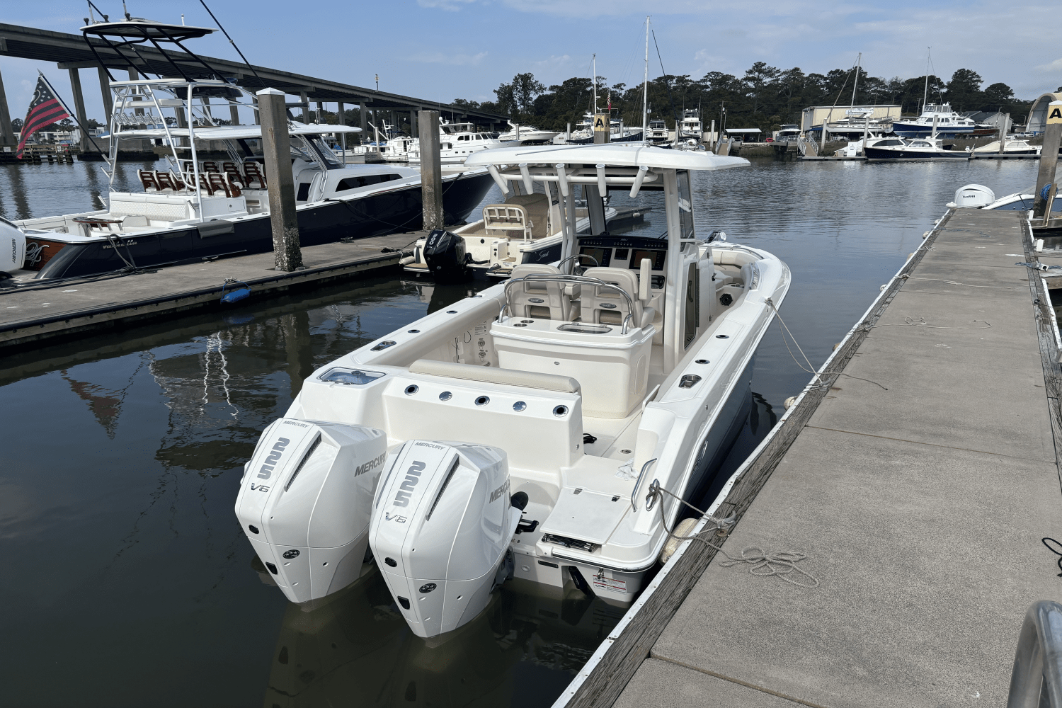 Thumbnail 4 for 2025 Boston Whaler 250 Outrage
