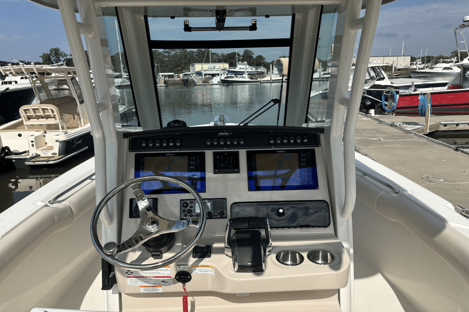 2025 Boston Whaler 250 Outrage Image Thumbnail #14