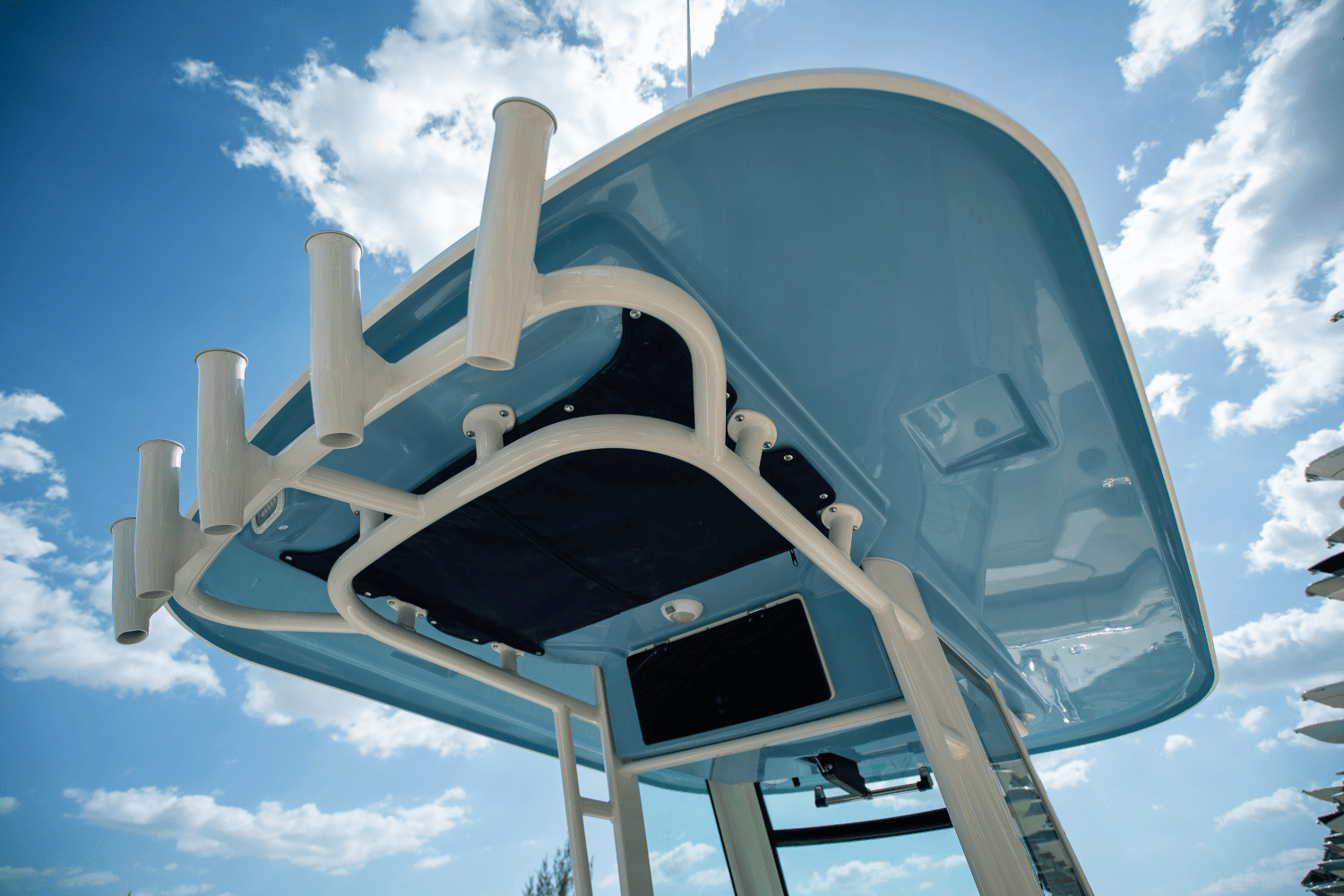 2025 Boston Whaler 250 Outrage Image Thumbnail #9