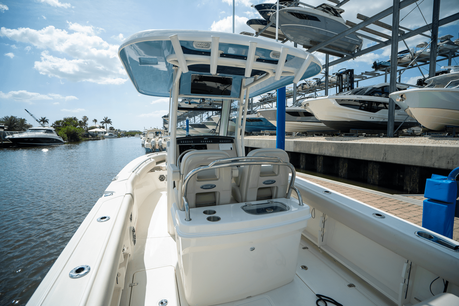 2025 Boston Whaler 250 Outrage Image Thumbnail #6