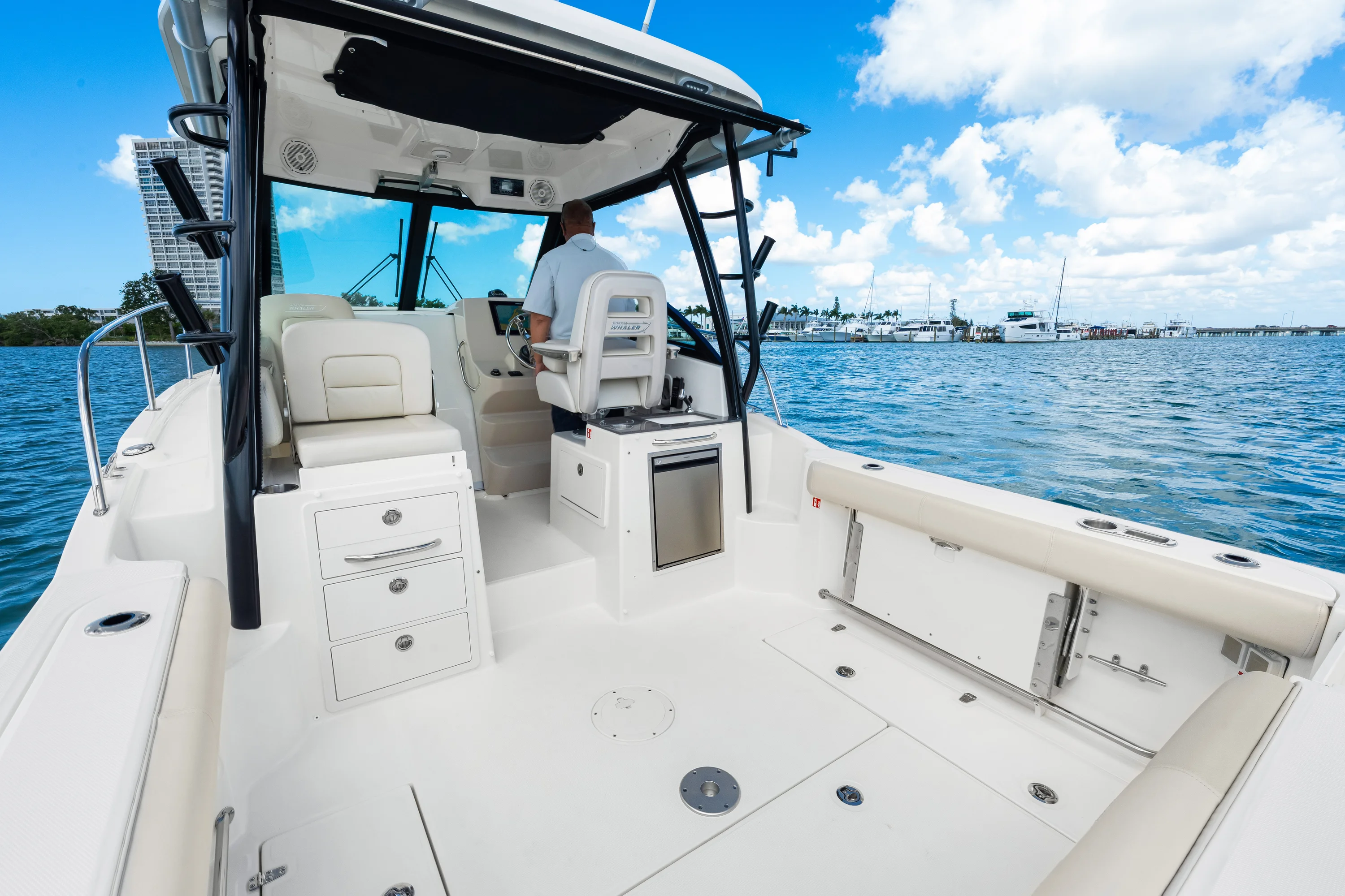2026 Boston Whaler 285 Conquest Image Thumbnail #16