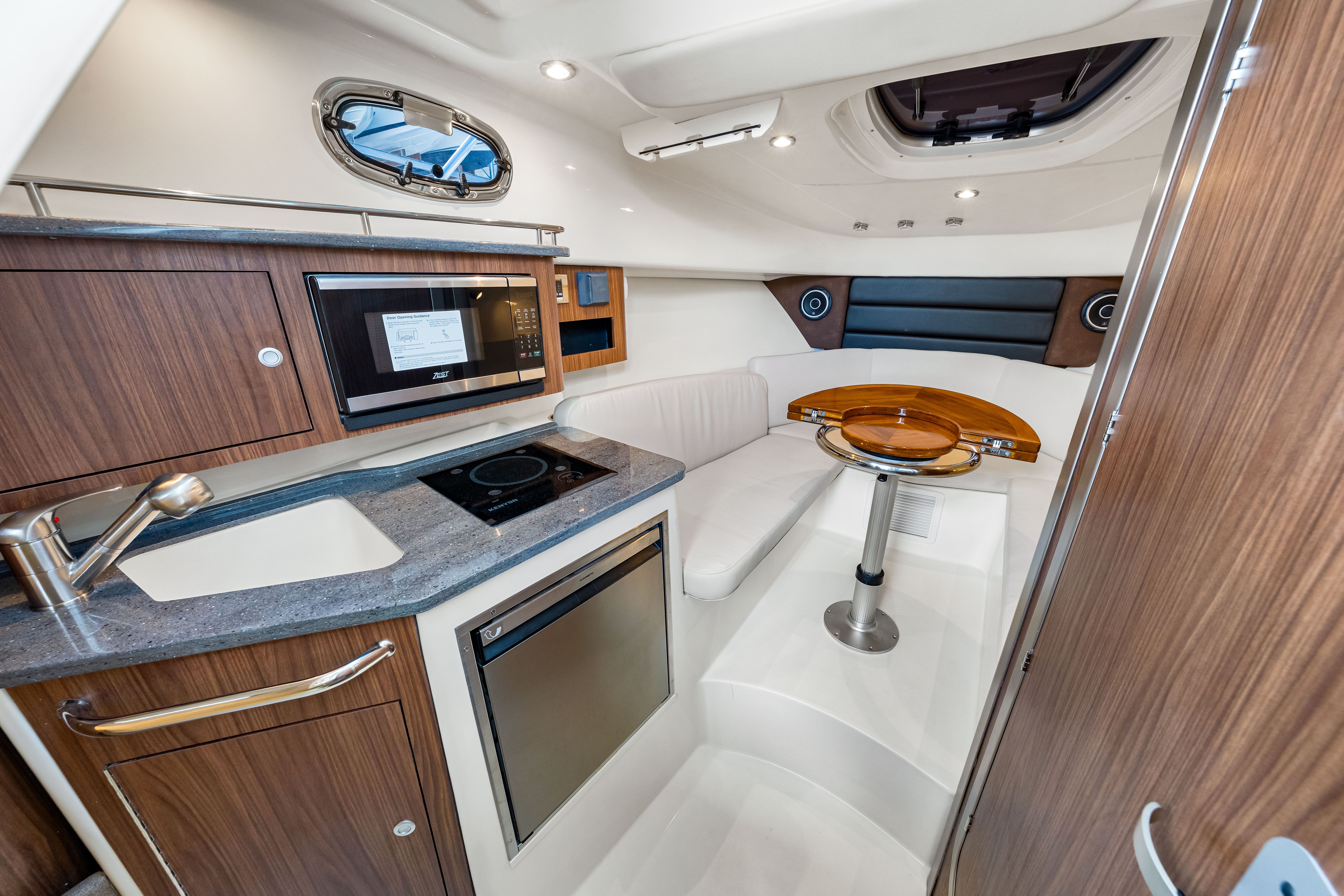 2026 Boston Whaler 285 Conquest Image Thumbnail #31