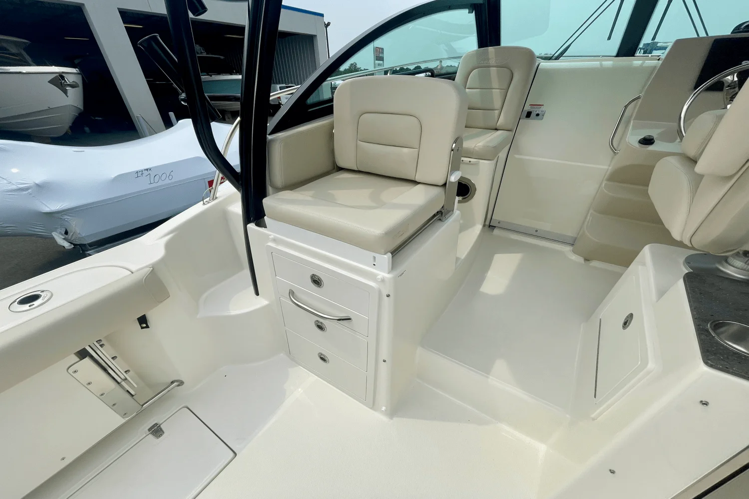 2025 Boston Whaler 285 Conquest Image Thumbnail #14