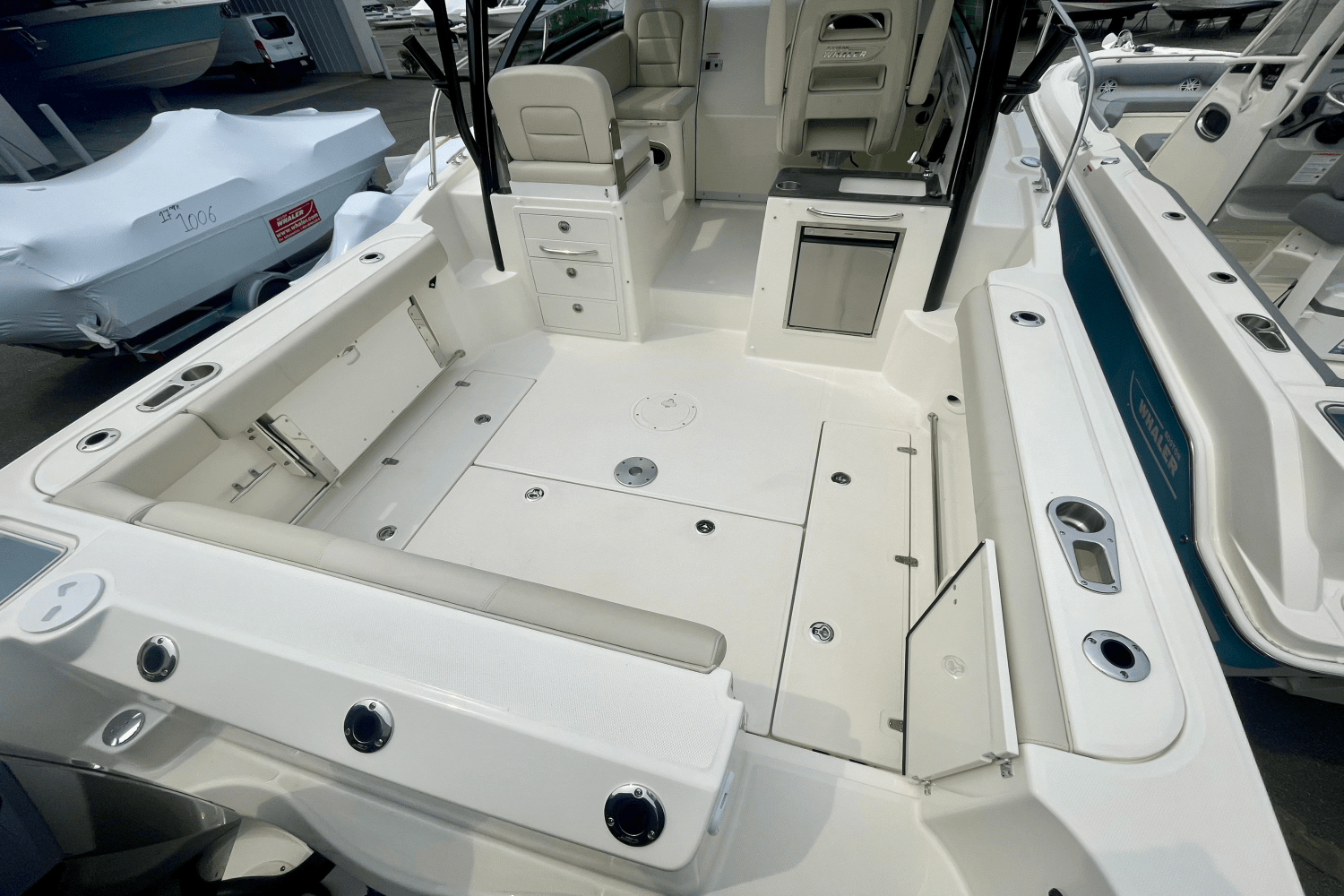 2025 Boston Whaler 285 Conquest Image Thumbnail #2