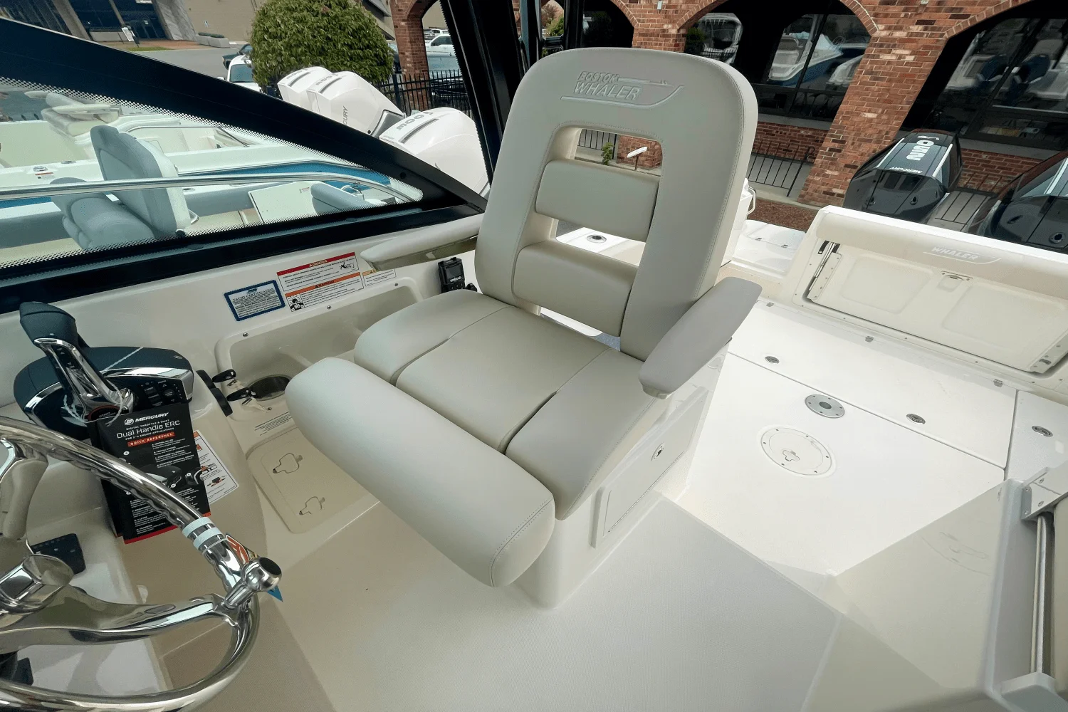 2025 Boston Whaler 285 Conquest Image Thumbnail #17