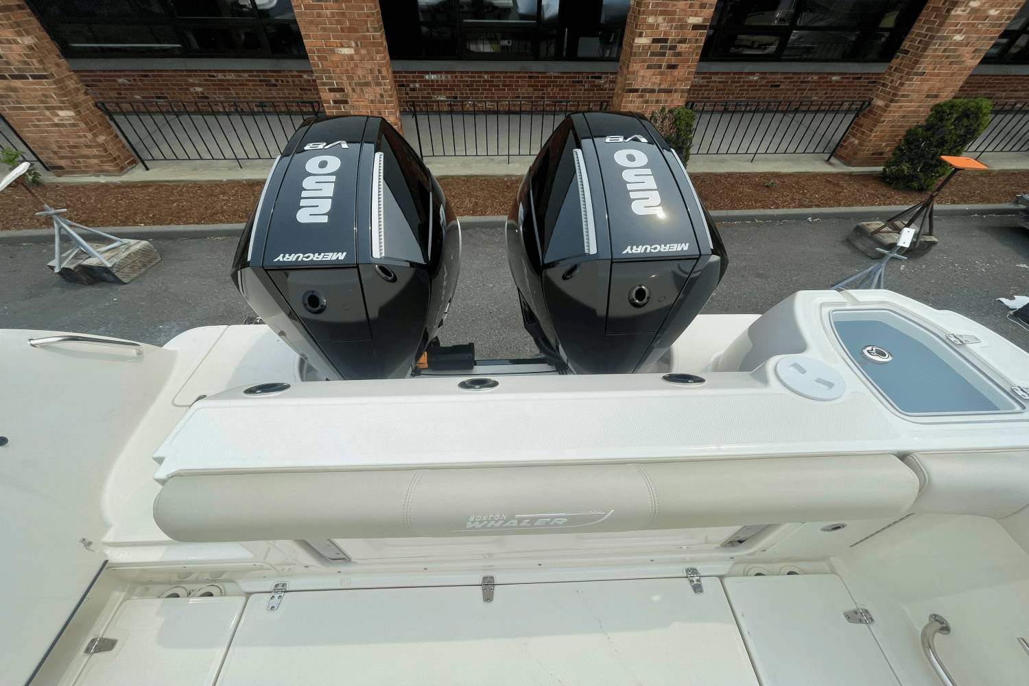 2025 Boston Whaler 285 Conquest Image Thumbnail #3