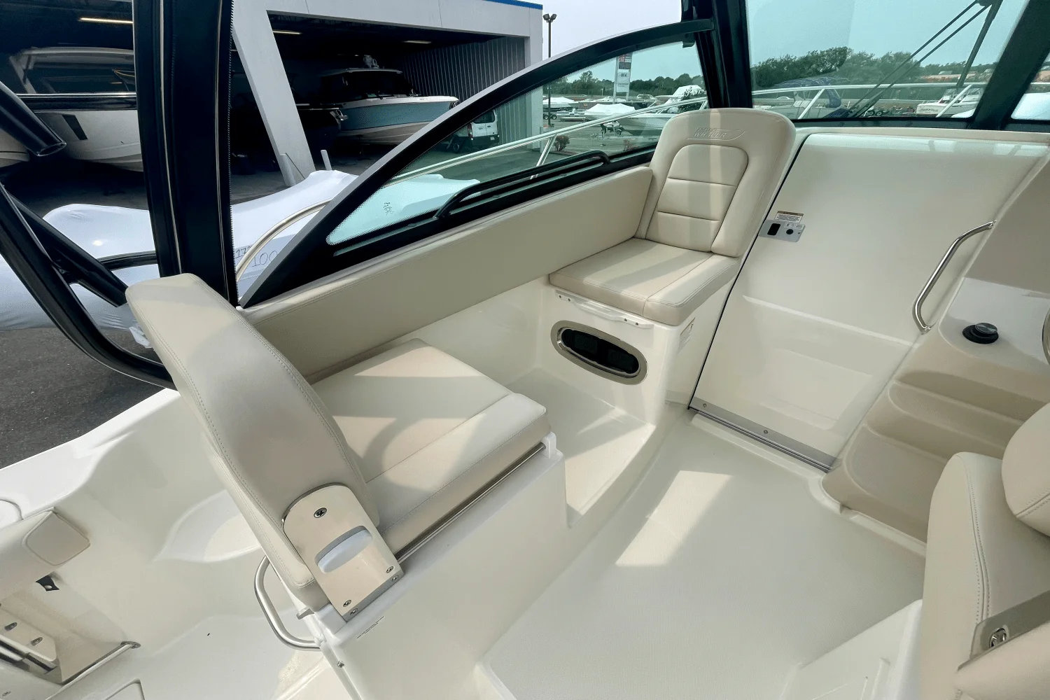 2025 Boston Whaler 285 Conquest Image Thumbnail #15