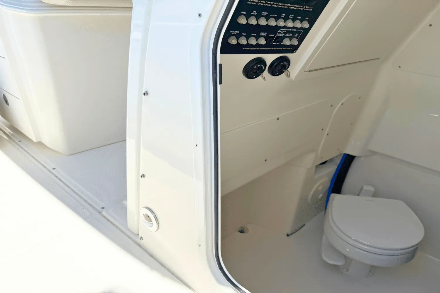 2025 Boston Whaler 280 Dauntless Image Thumbnail #13