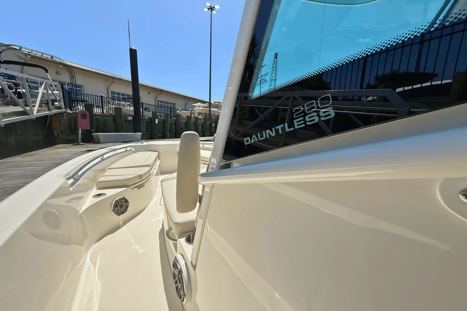 2025 Boston Whaler 280 Dauntless Image Thumbnail #5