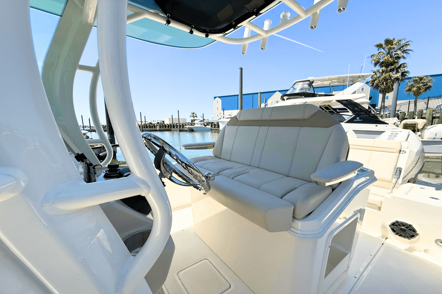 2025 Boston Whaler 280 Dauntless Image Thumbnail #6
