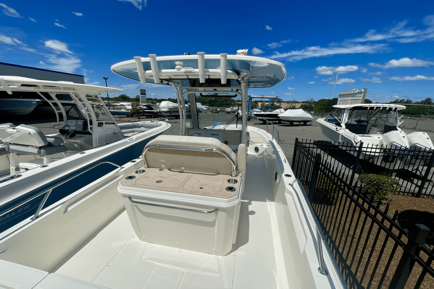 2025 Boston Whaler 280 Dauntless Image Thumbnail #6