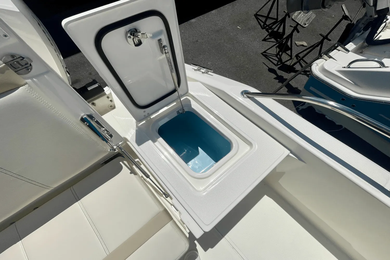 2025 Boston Whaler 280 Dauntless Image Thumbnail #5