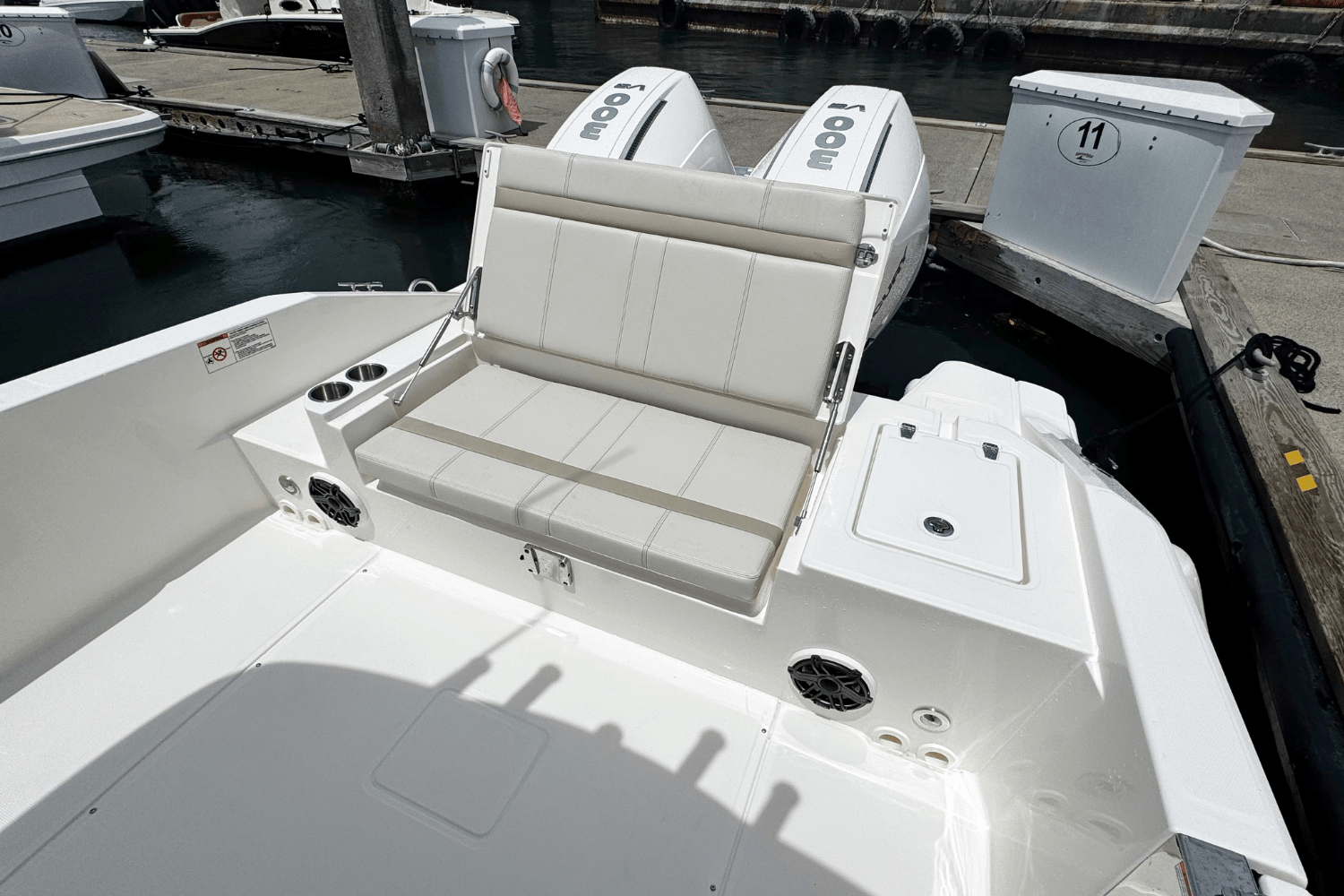 2025 Boston Whaler 280 Dauntless Image Thumbnail #3