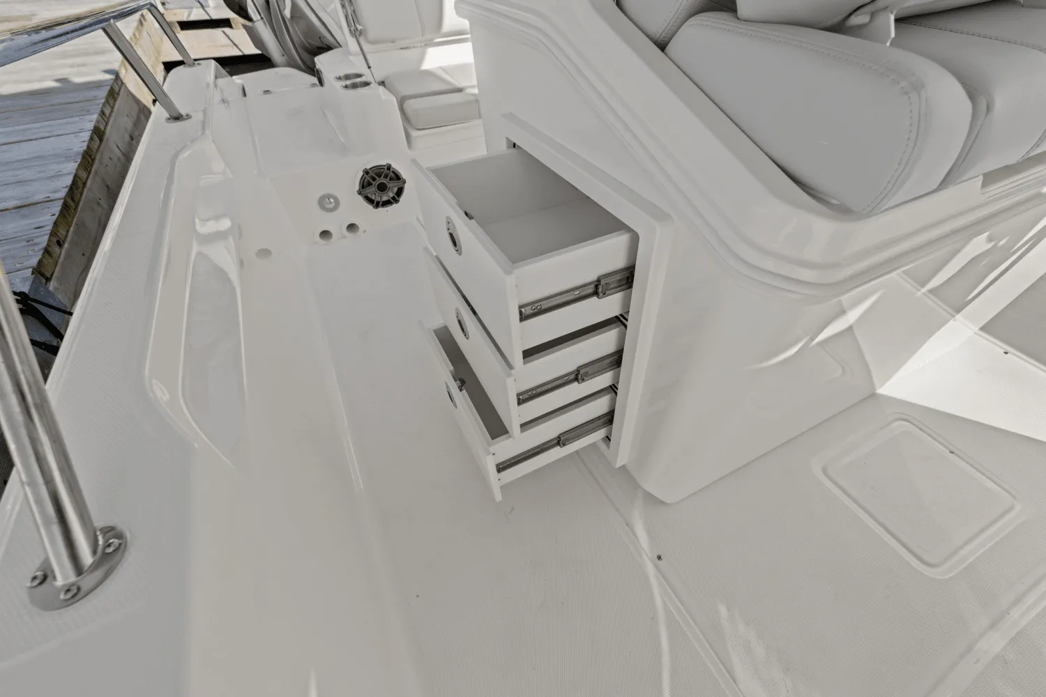 2025 Boston Whaler 280 Dauntless Image Thumbnail #16