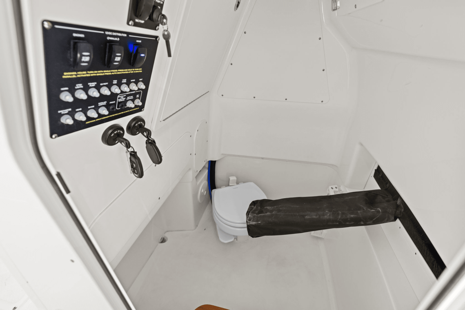 2025 Boston Whaler 280 Dauntless Image Thumbnail #28