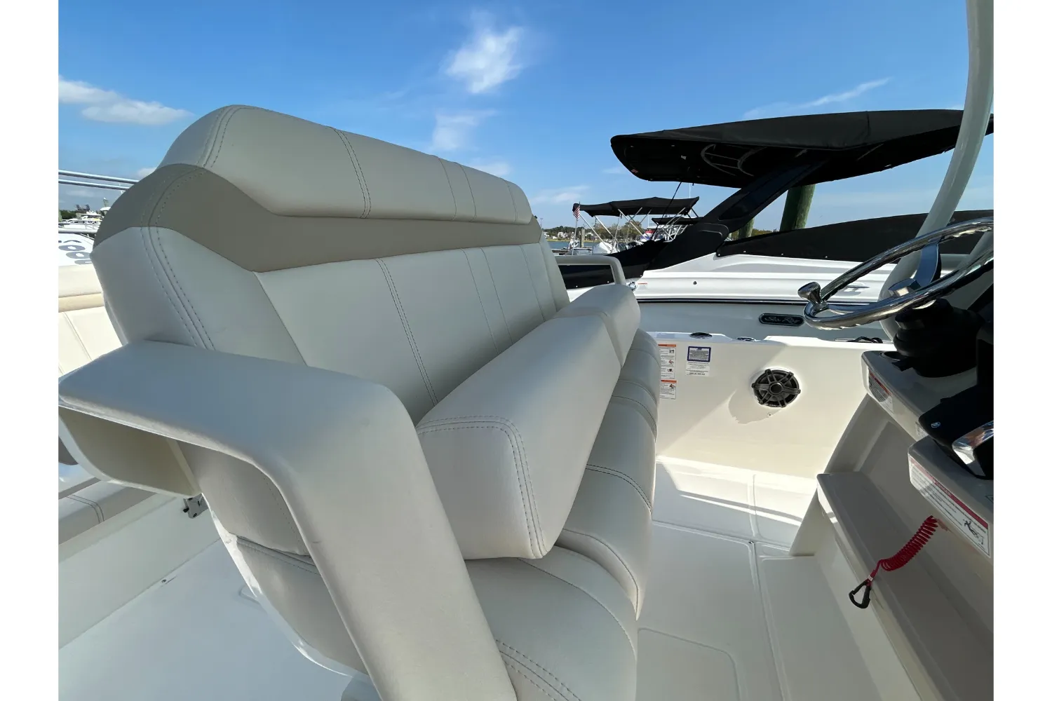 2025 Boston Whaler 280 Dauntless Image Thumbnail #11