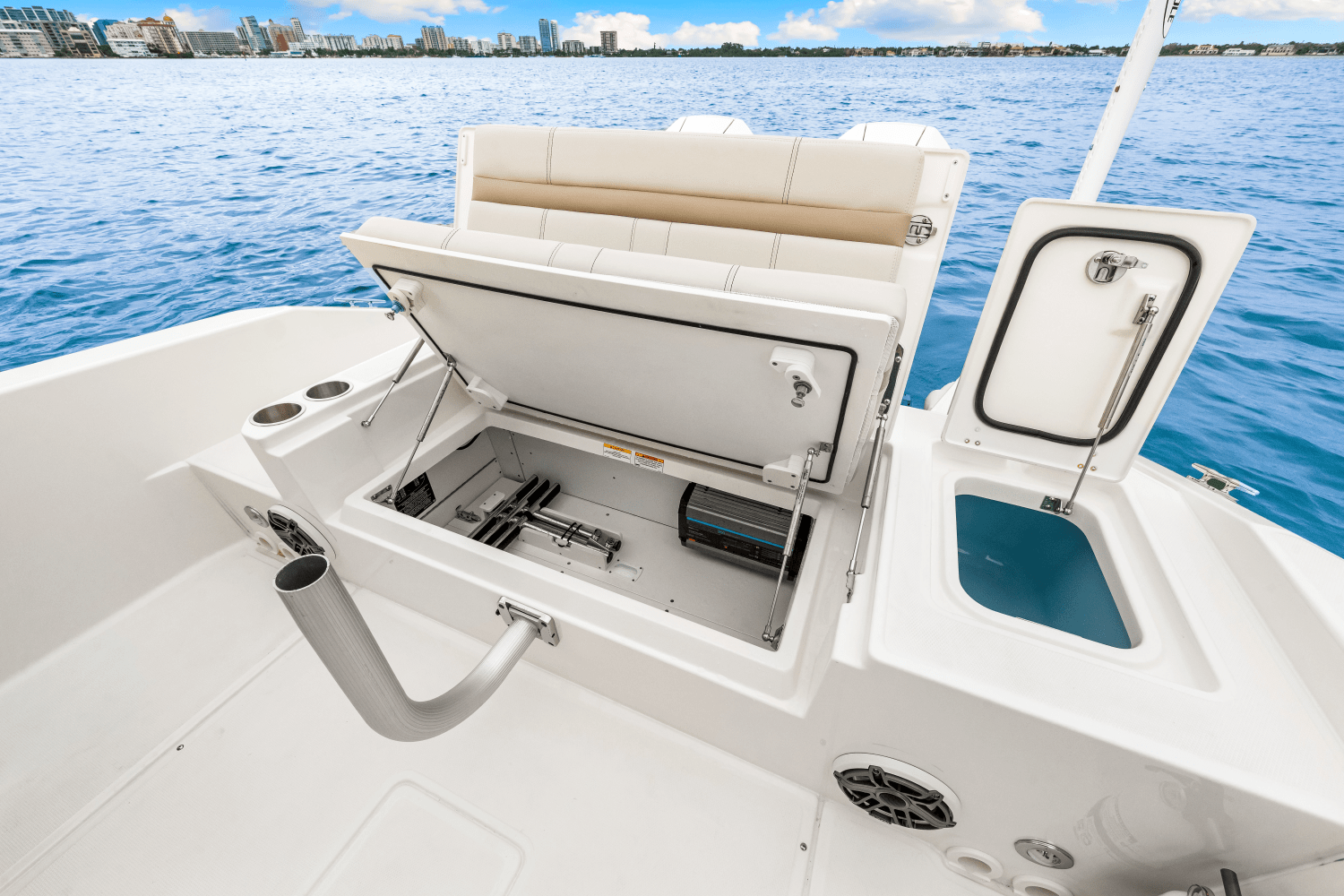 2026 Boston Whaler 280 Dauntless Image Thumbnail #13