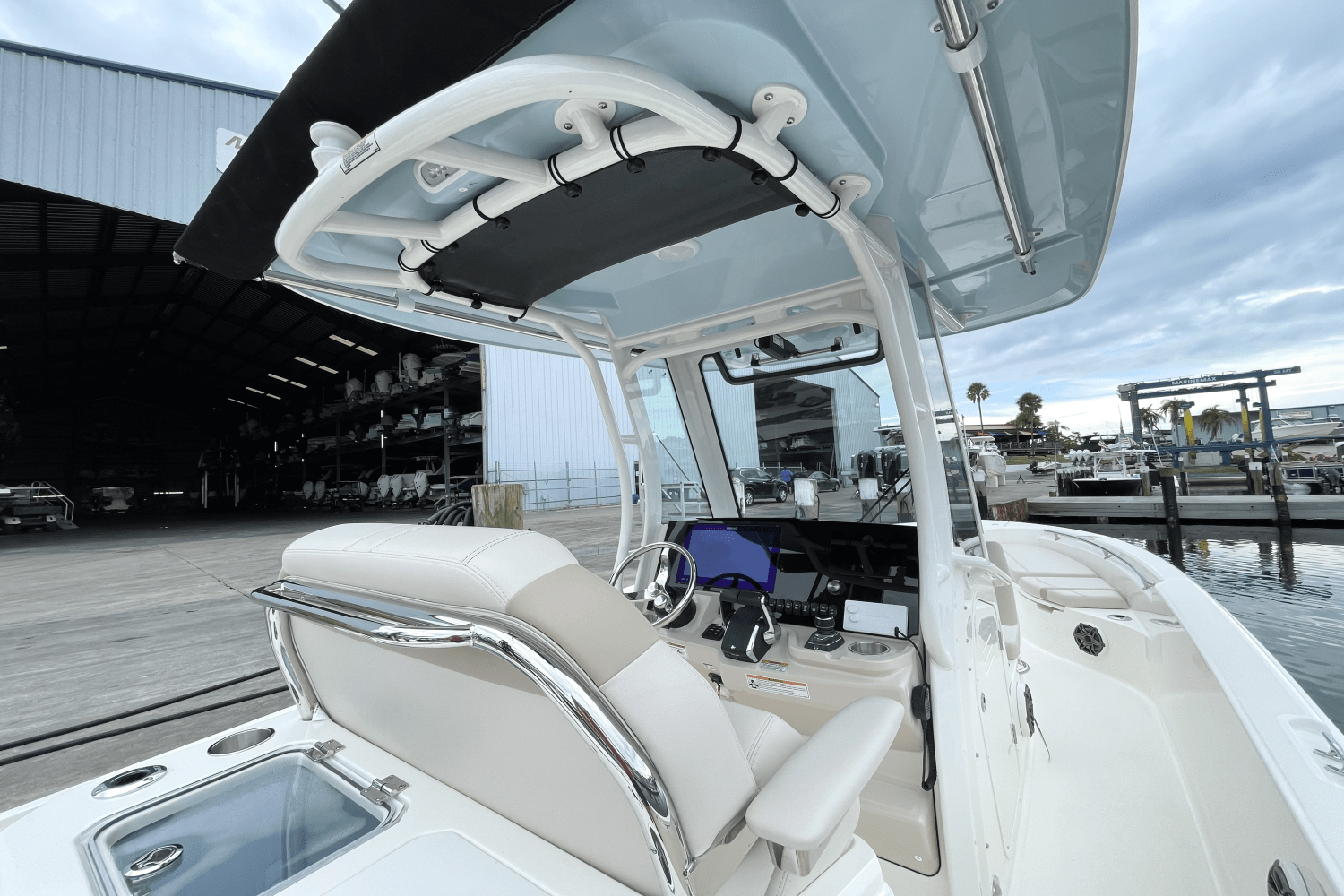 2026 Boston Whaler 280 Dauntless Image Thumbnail #11