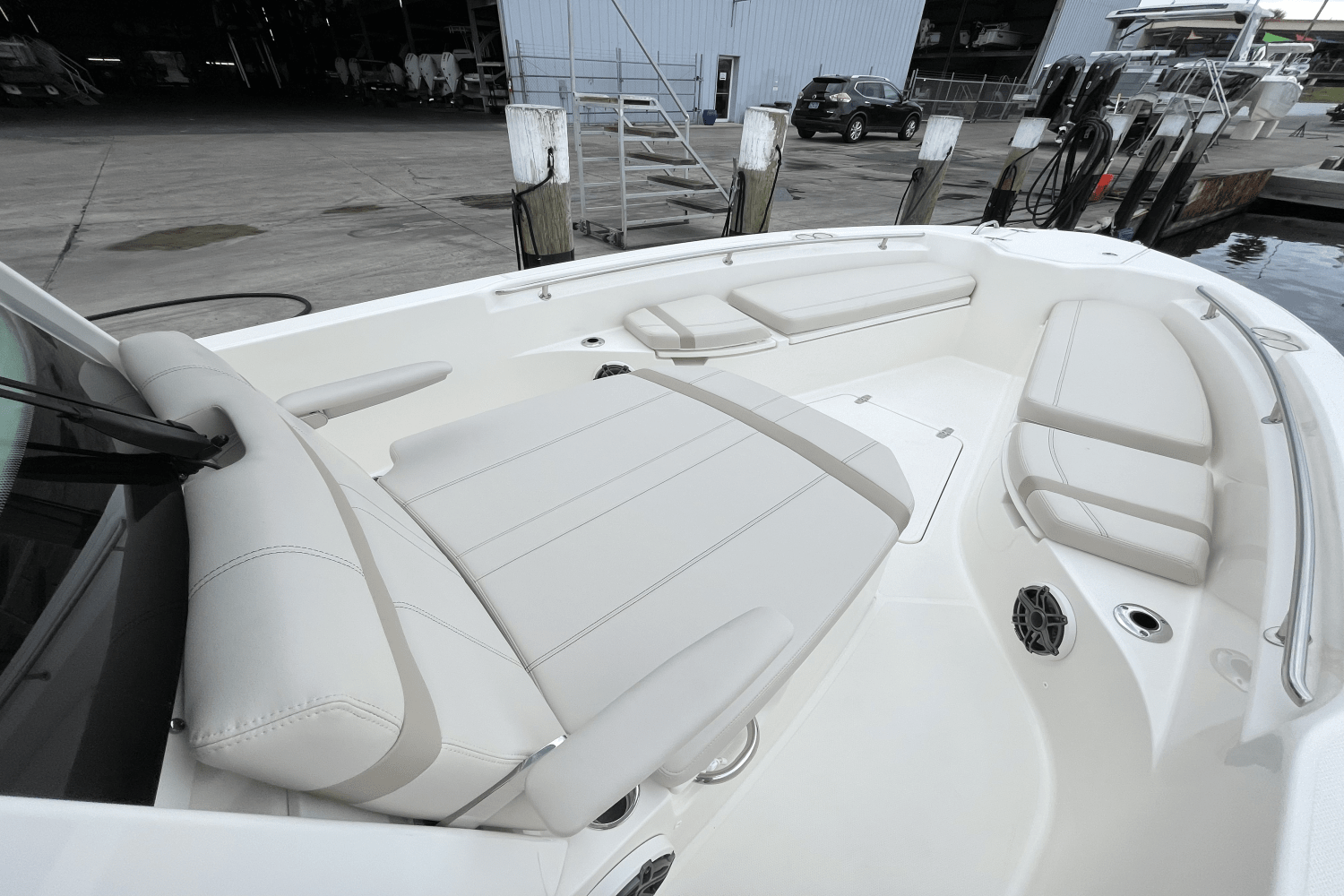 2026 Boston Whaler 280 Dauntless Image Thumbnail #17