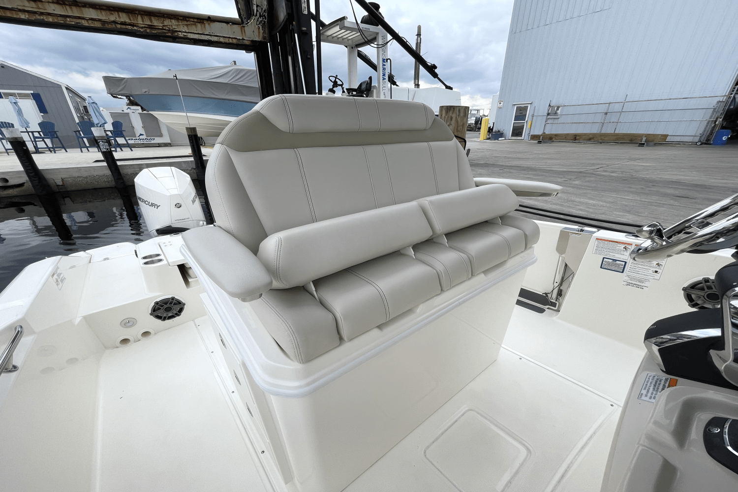 2026 Boston Whaler 280 Dauntless Image Thumbnail #12