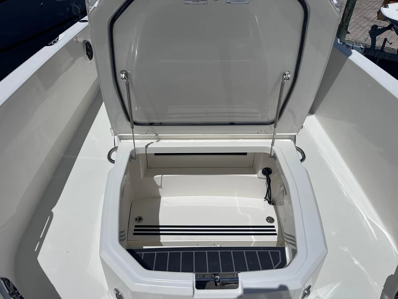 2026 Boston Whaler 280 Dauntless Image Thumbnail #21