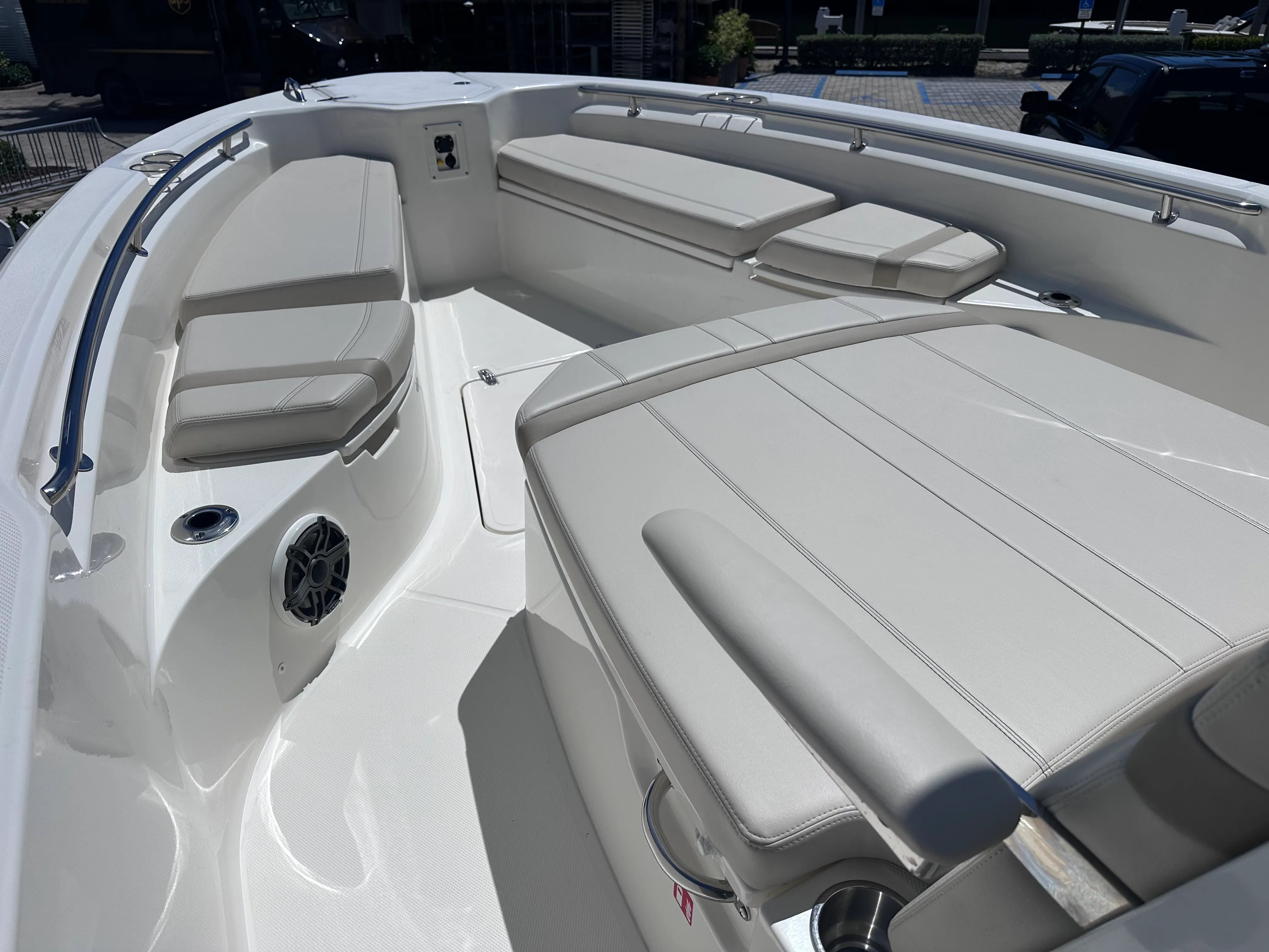 2026 Boston Whaler 280 Dauntless Image Thumbnail #17