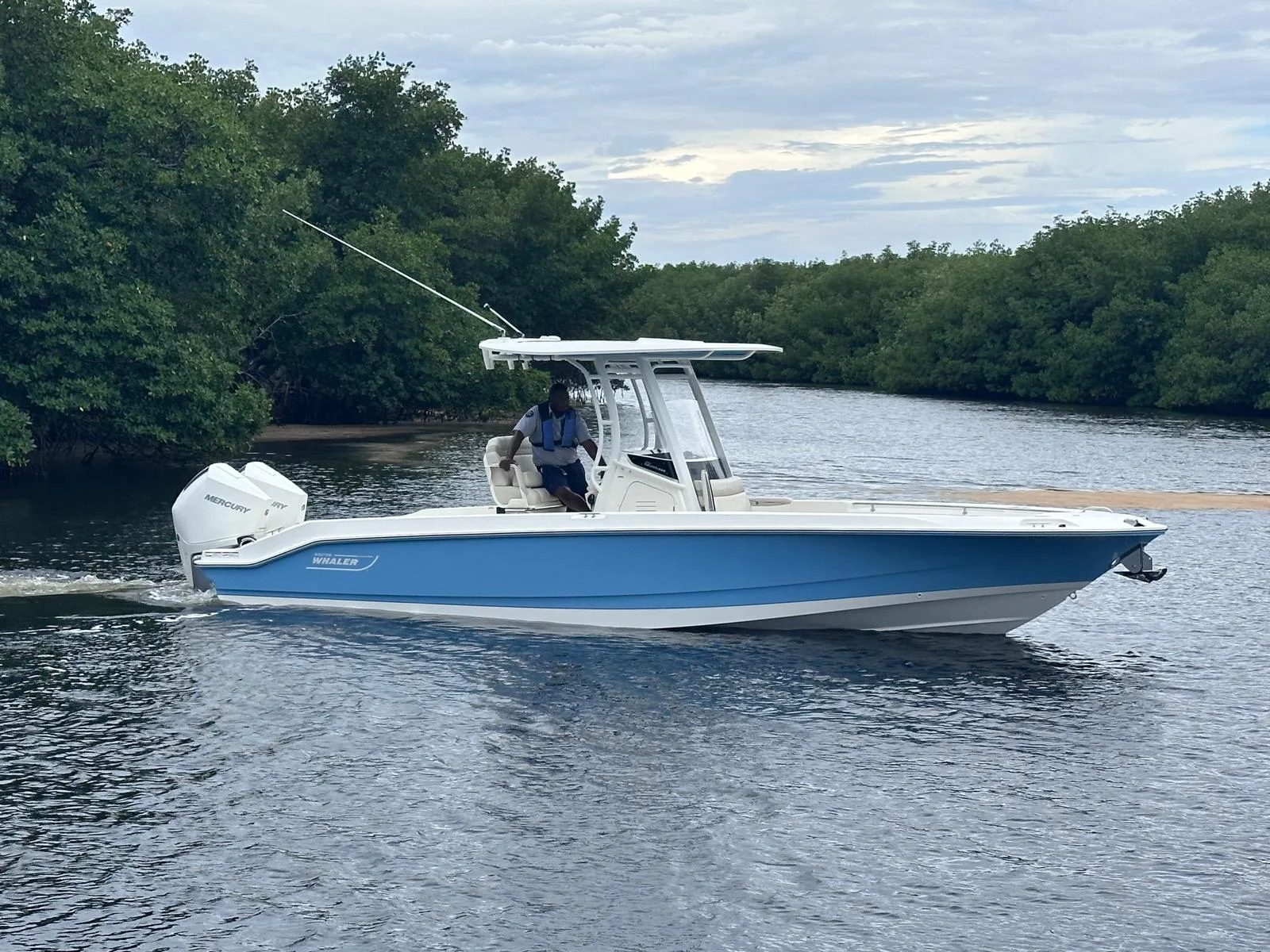 2026 Boston Whaler 280 Dauntless Image Thumbnail #7