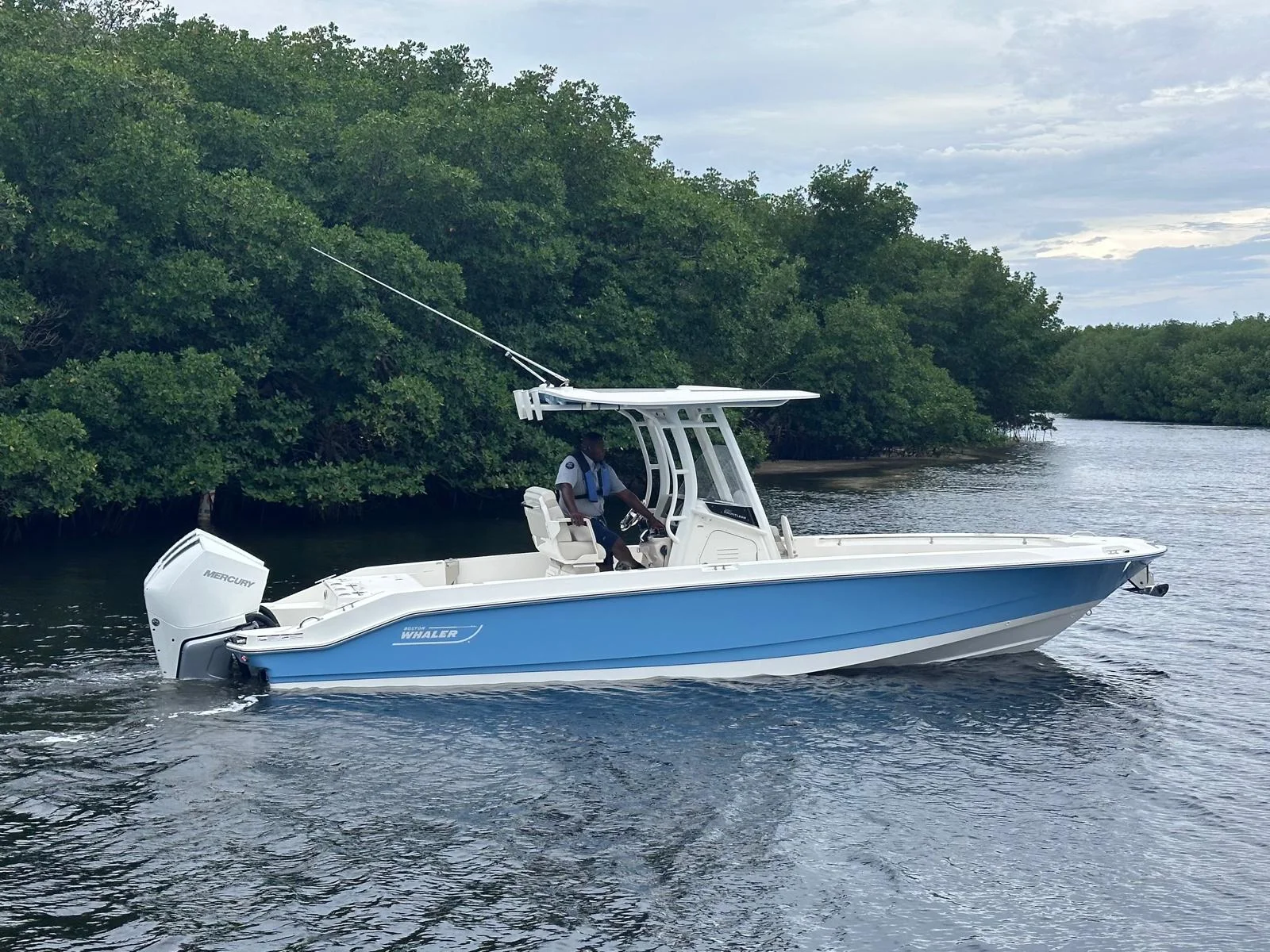 2026 Boston Whaler 280 Dauntless Image Thumbnail #8