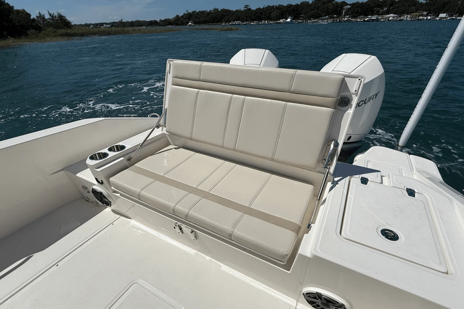 2026 Boston Whaler 280 Dauntless Image Thumbnail #6