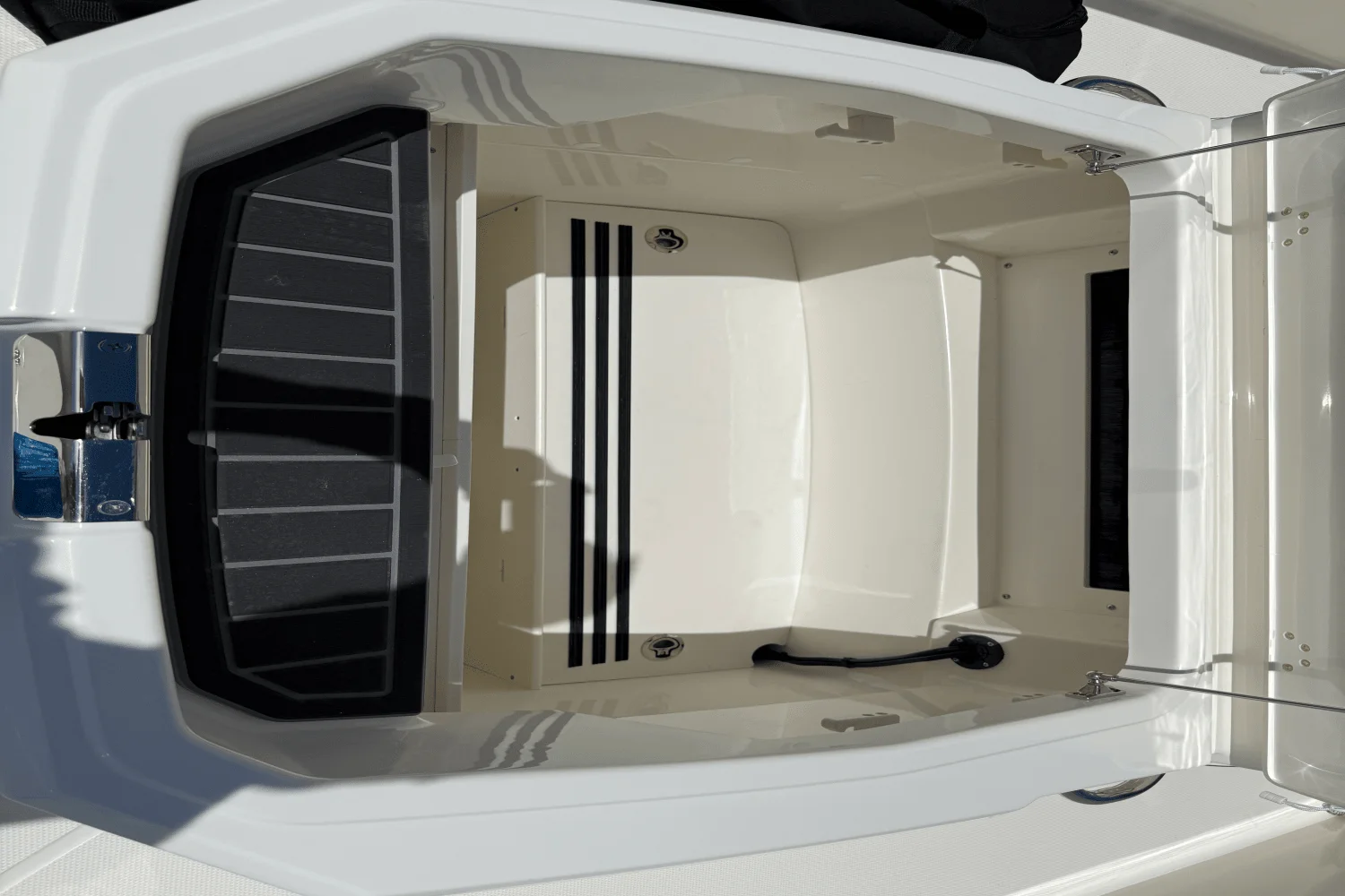 2026 Boston Whaler 280 Dauntless Image Thumbnail #17