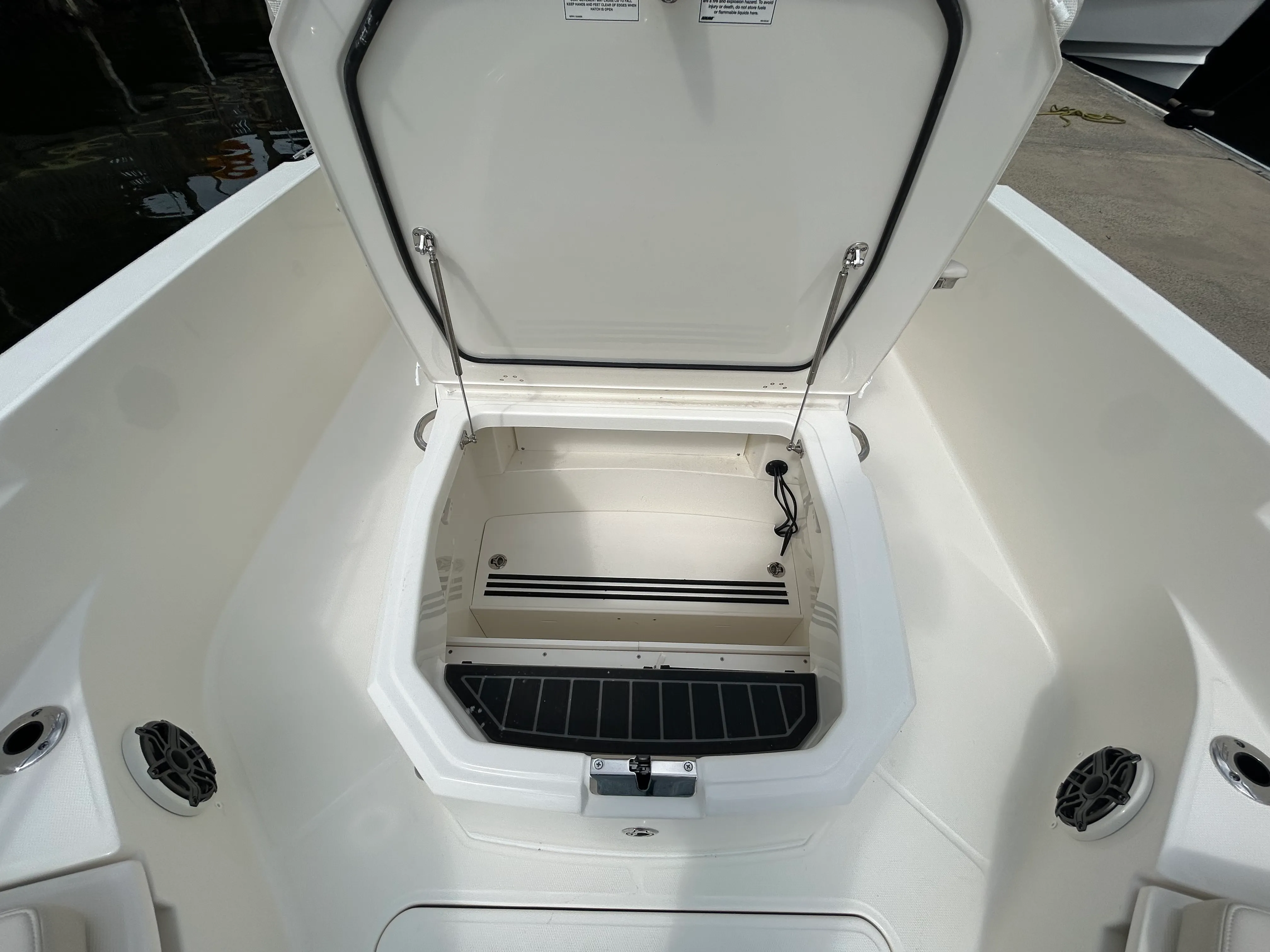 2026 Boston Whaler 280 Dauntless Image Thumbnail #18