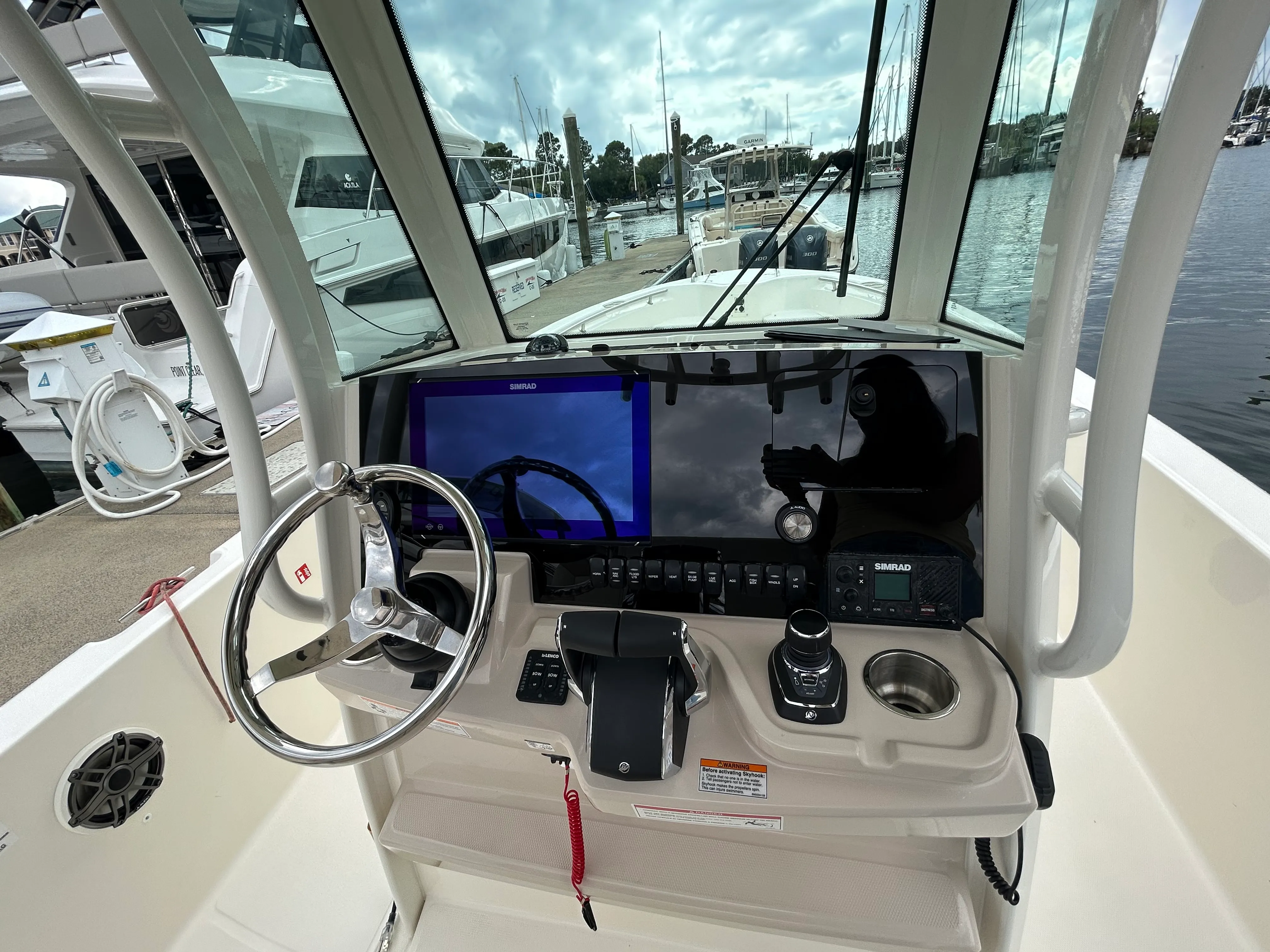 2026 Boston Whaler 280 Dauntless Image Thumbnail #12