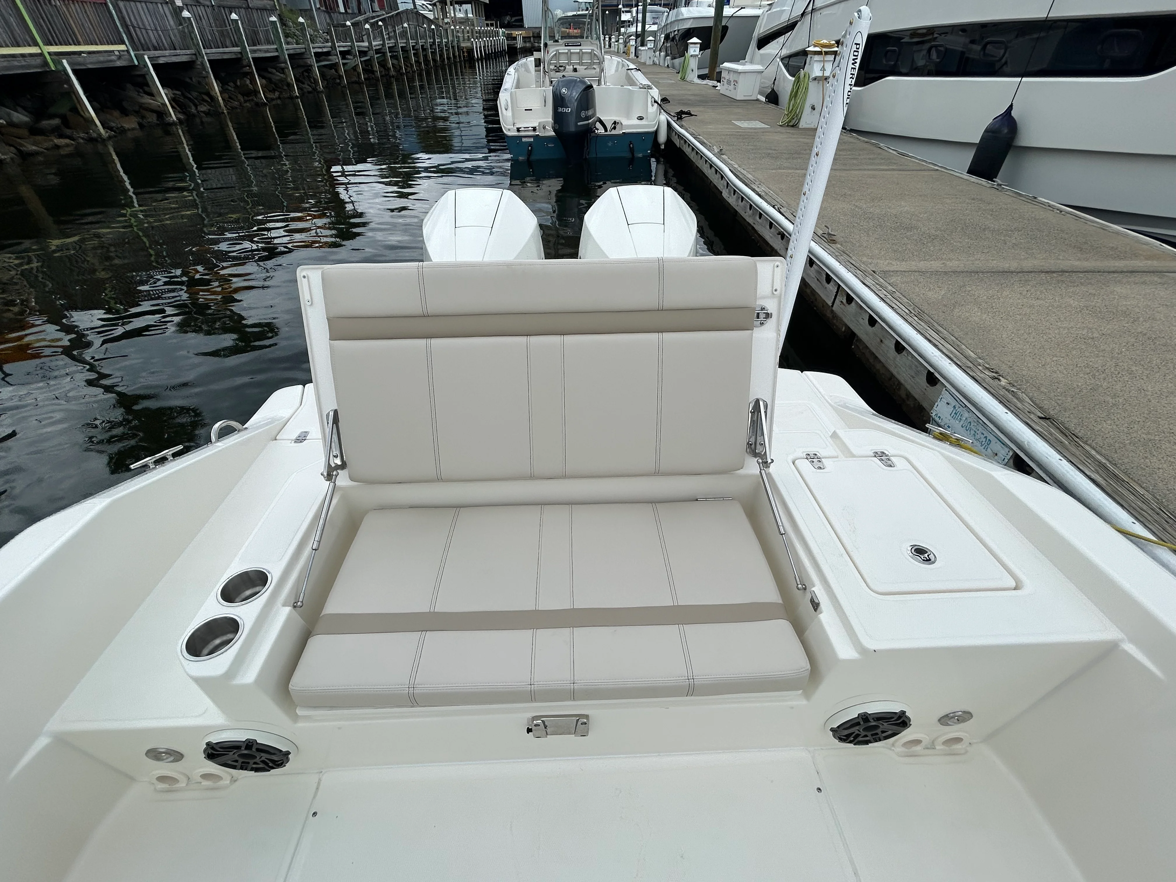 2026 Boston Whaler 280 Dauntless Image Thumbnail #7