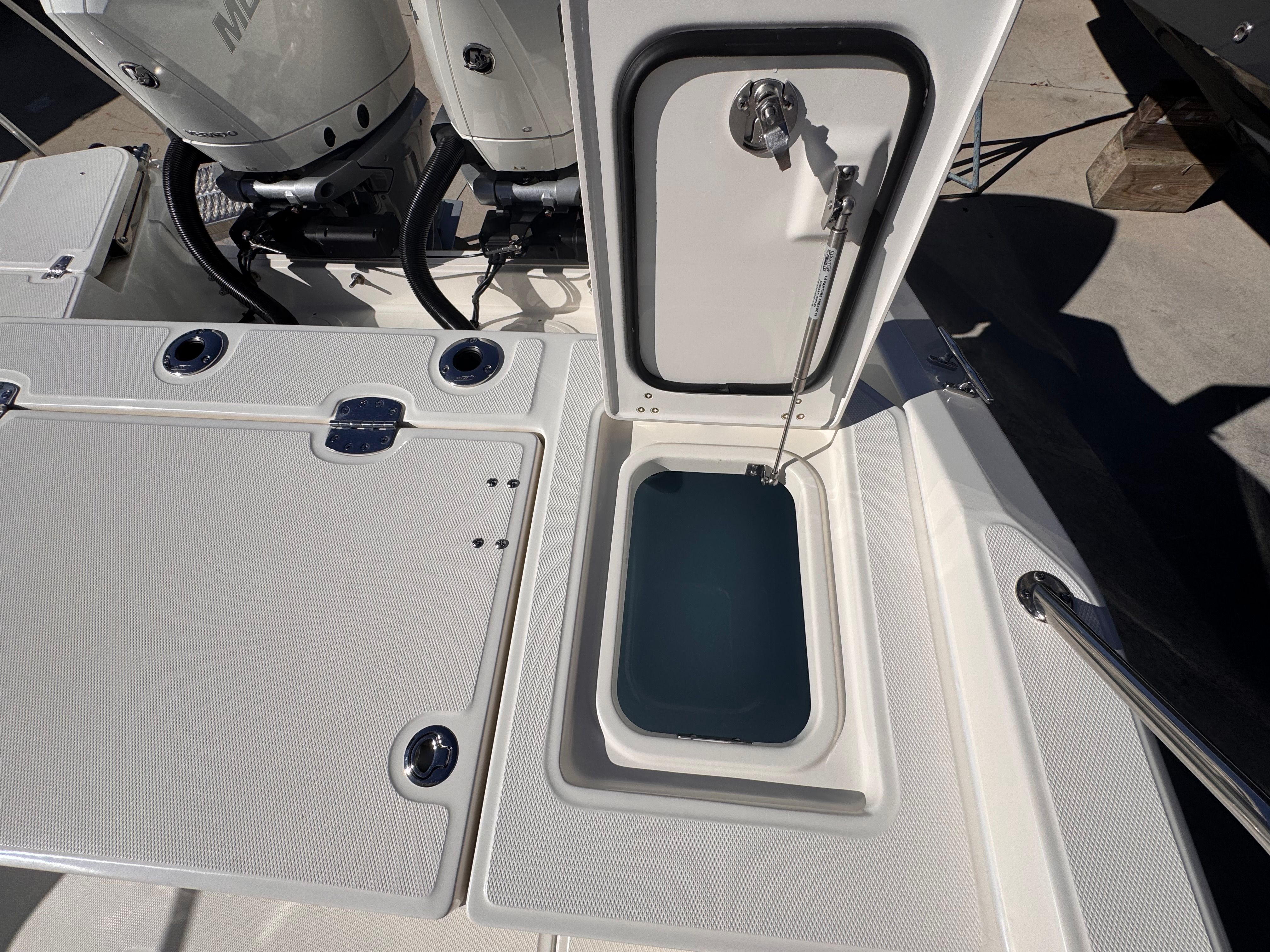 2026 Boston Whaler 280 Dauntless Image Thumbnail #12